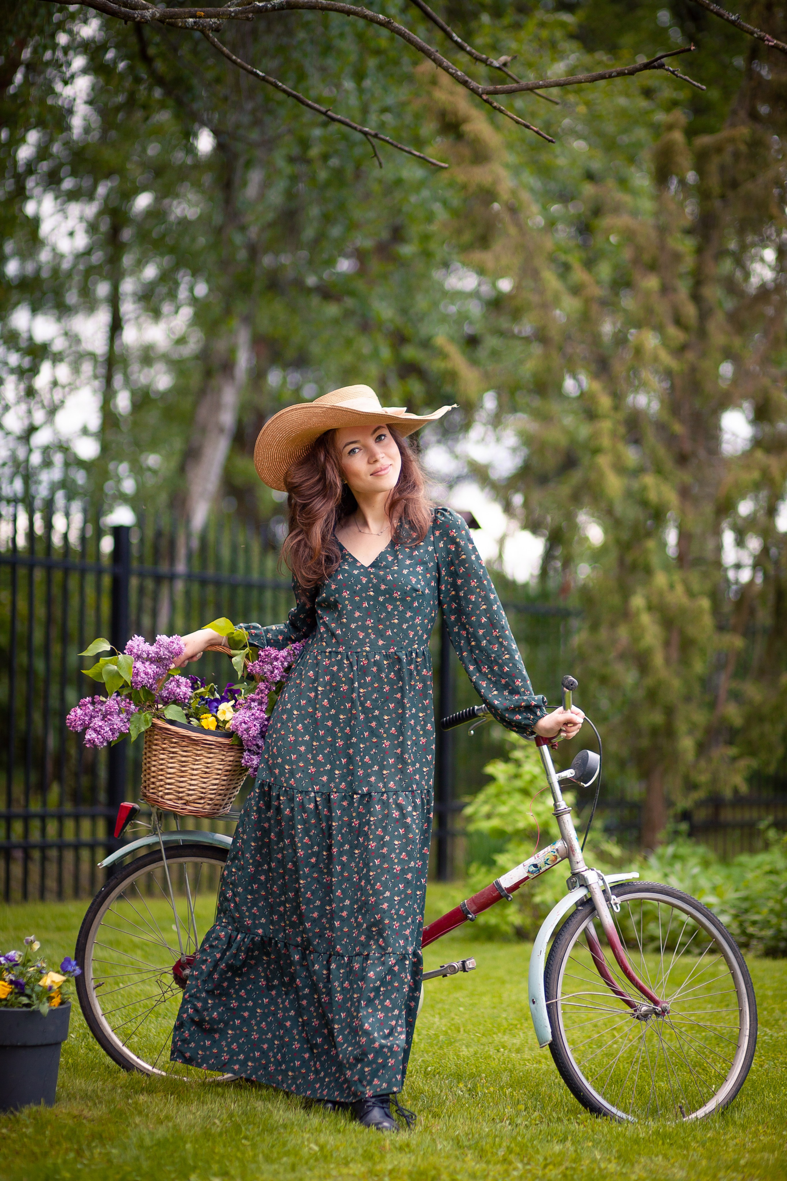 Маша с велосипедом. Фотограф Мария Кольцова