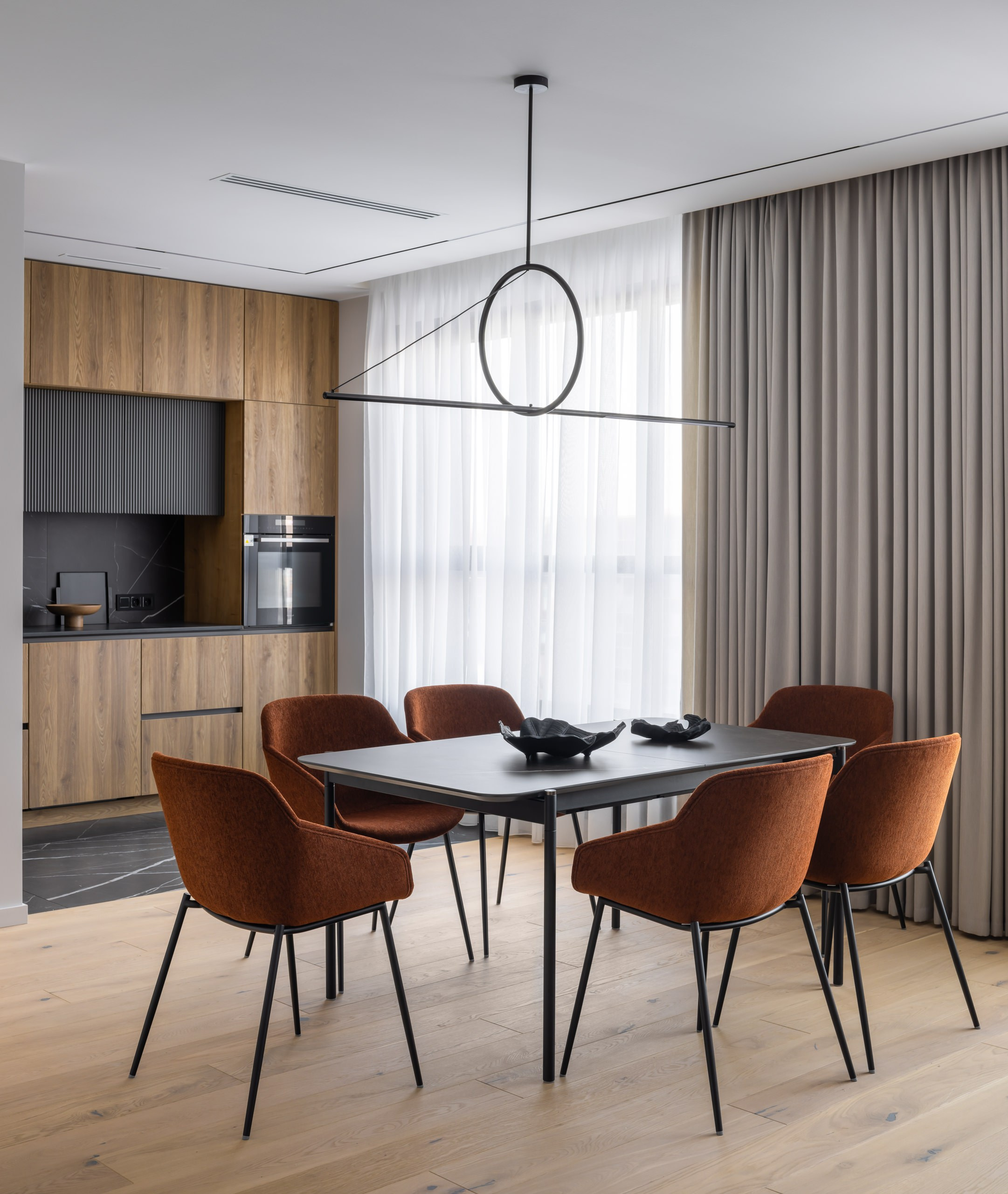 Просторная квартира в "Forum City" - Интерьерный фотограф Коваль Илья. Коваль Илья — Интерьерный и архитектурный фотограф