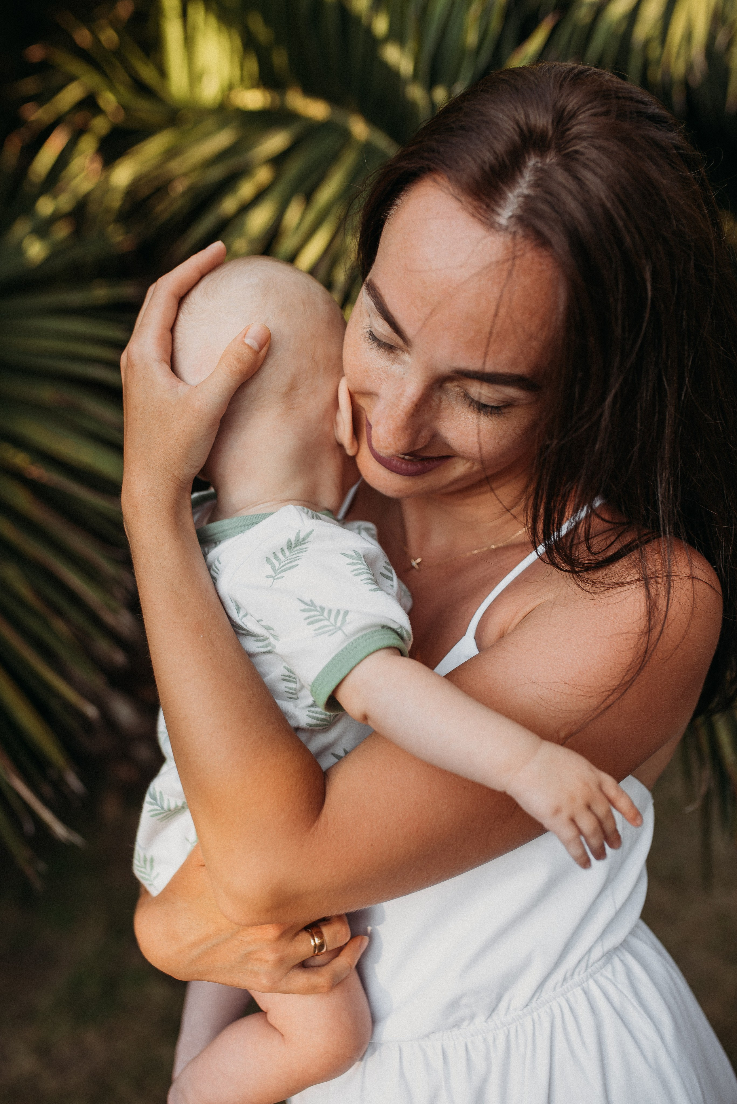 Семейная фотосессия в центре Сочи морпорт. Фотограф в Сочи — Маргарита Поганова