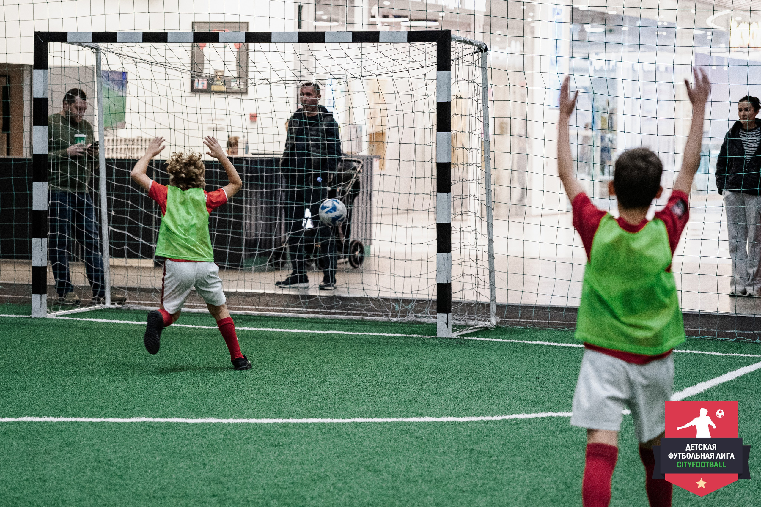 Турнир детской футбольной лиги CityFootball. Фотограф Владимир Бакарюк