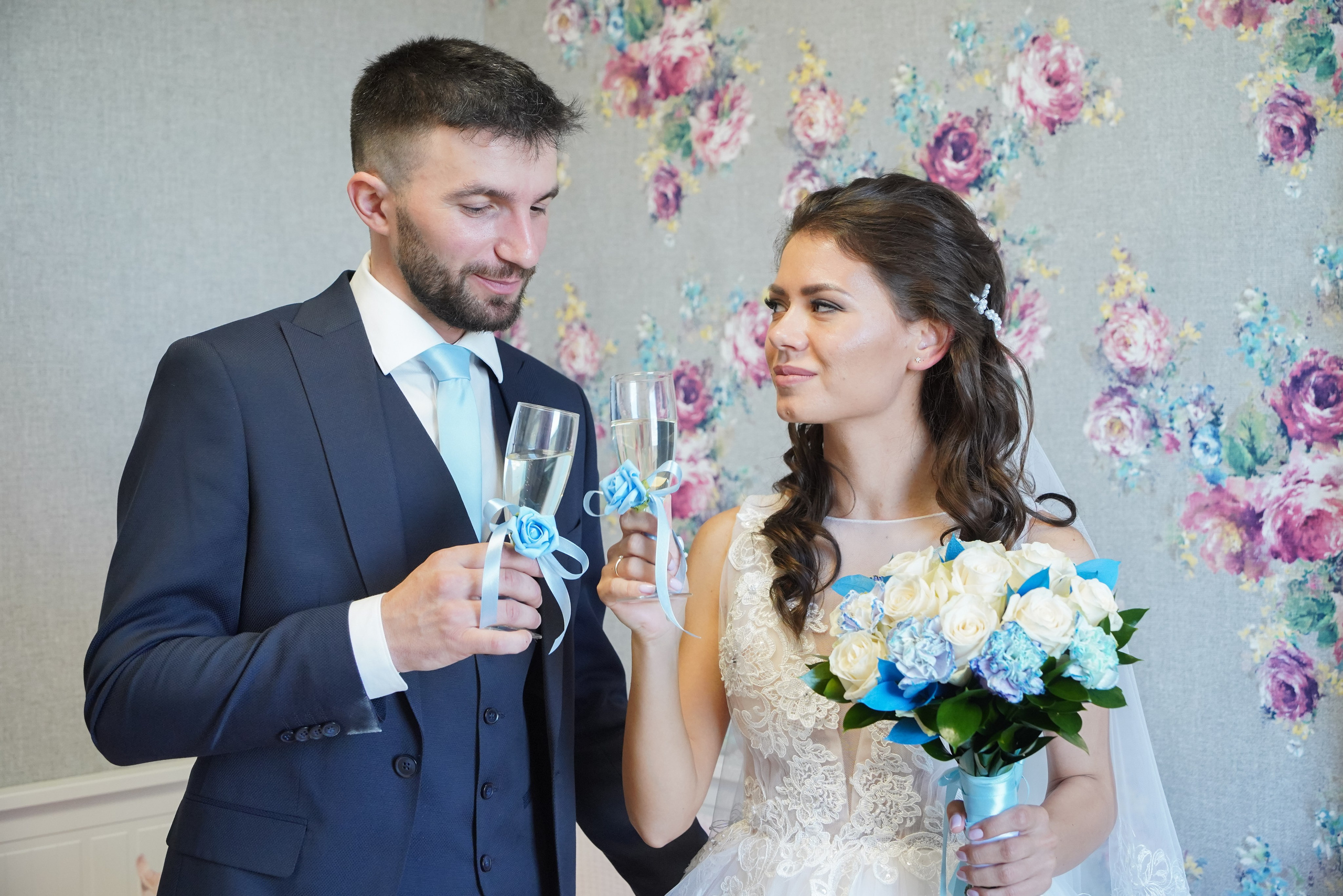 Ира и Ян. День свадьбы. Репортажный и интерьерный фотограф Александра Солдатова