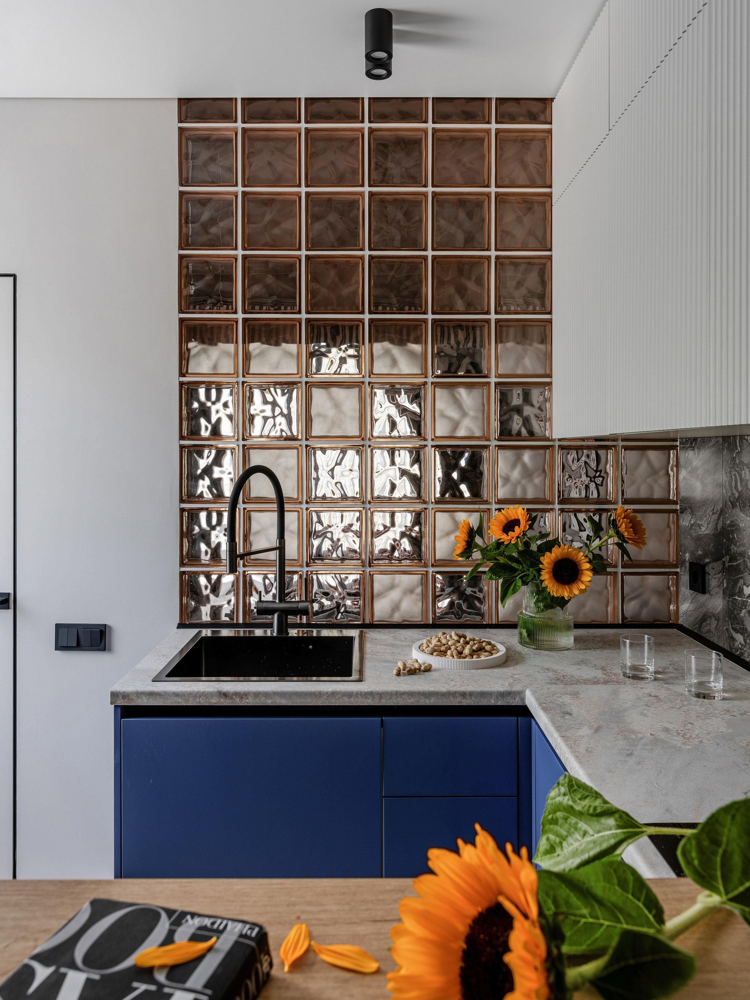 Дизайн Софии Гончаренко, ЖК Южное море, Сочи. Интерьерный фотограф Москва