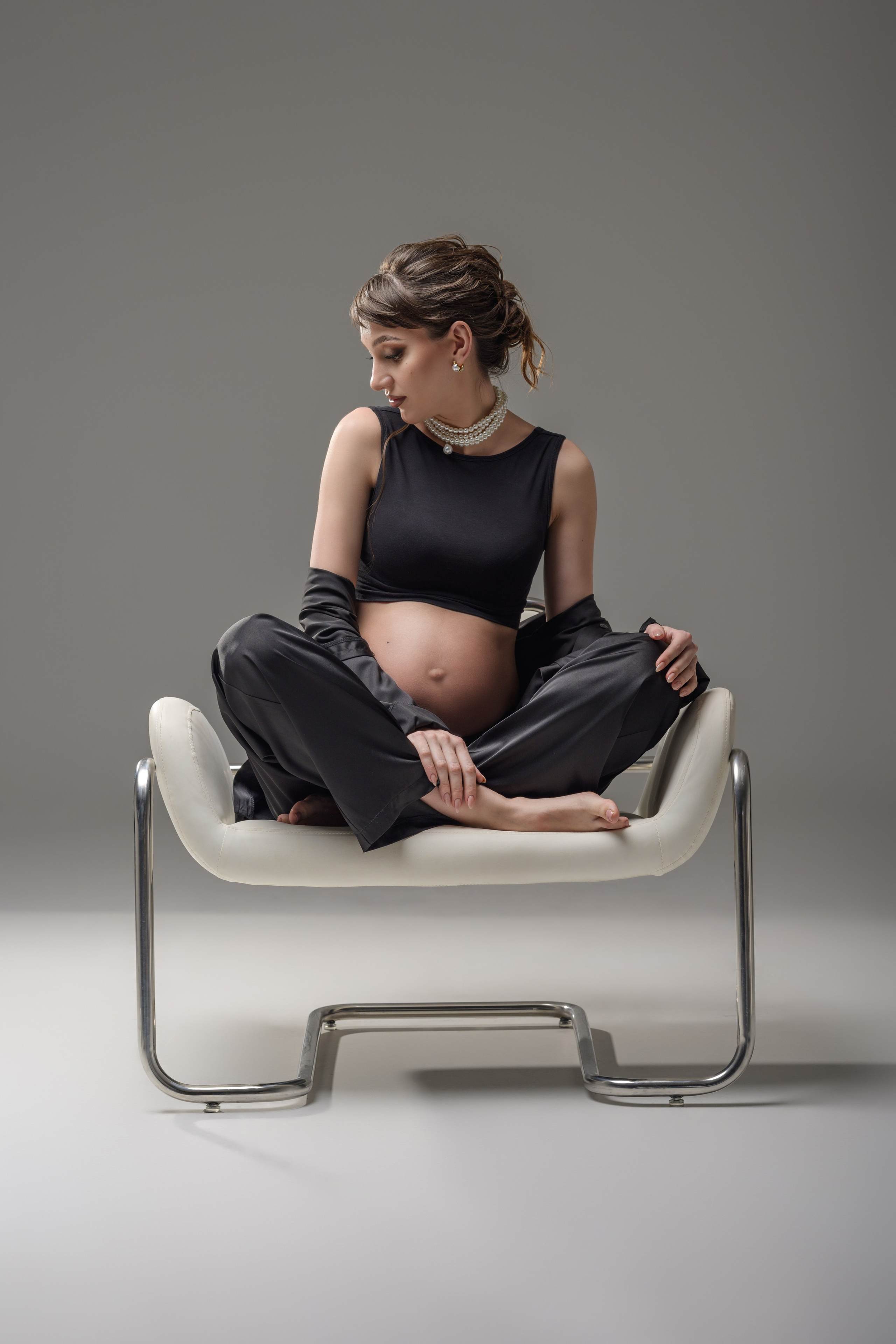 Фотосессия беременности в Крыму. Студийная фотосессия беременности. Стильная беременность. Фотограф беременных Ольга Топоривская.