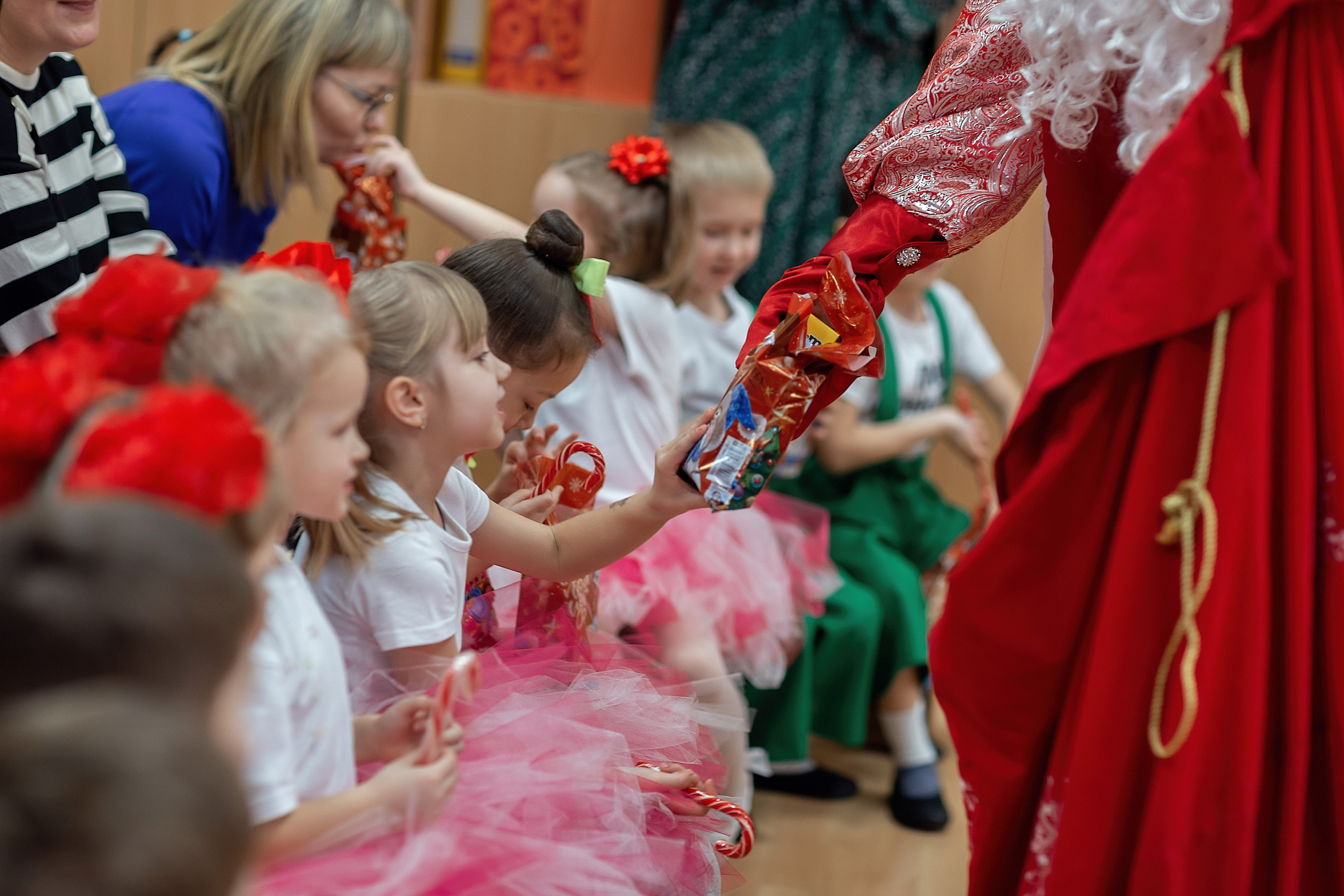 Утренник_"Карамельная фабрика» 2024. Семейный фотограф в Санкт-Петербурге