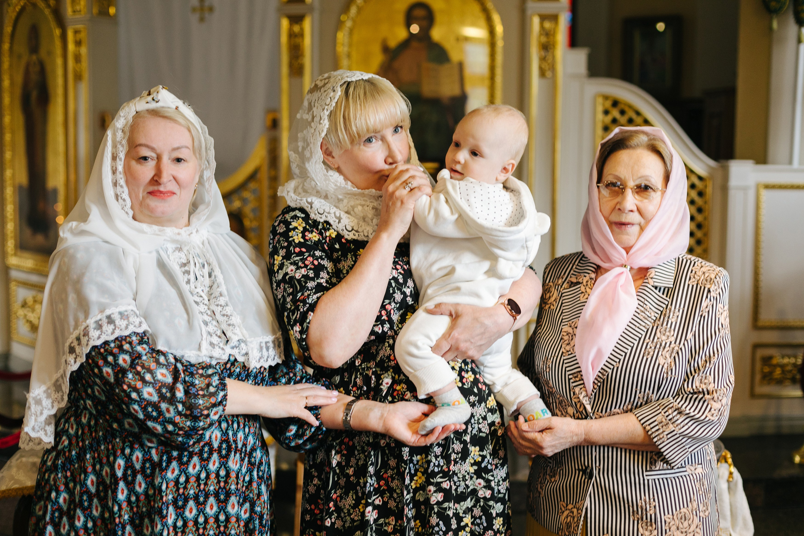 Крещение Храм всех святых в земле русской просиявших СПб. Фотограф на крещение в Санкт Петербурге