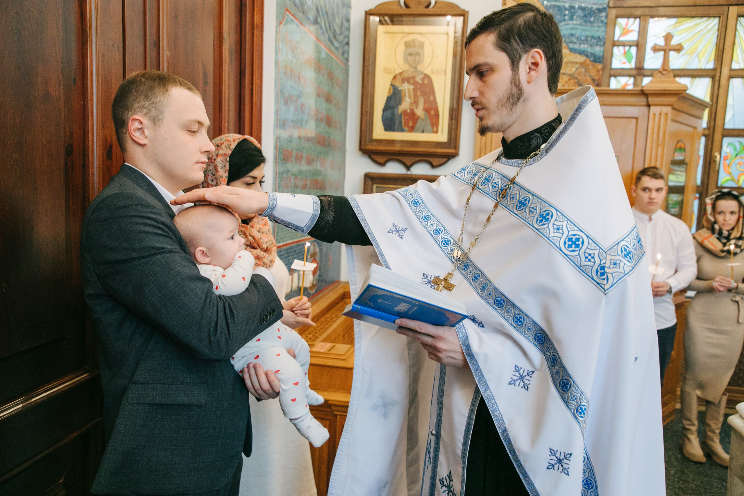 Крещение Храм Спаса Нерукотворного Образа г. Всеволожск. Фотограф на крещение в Санкт Петербурге
