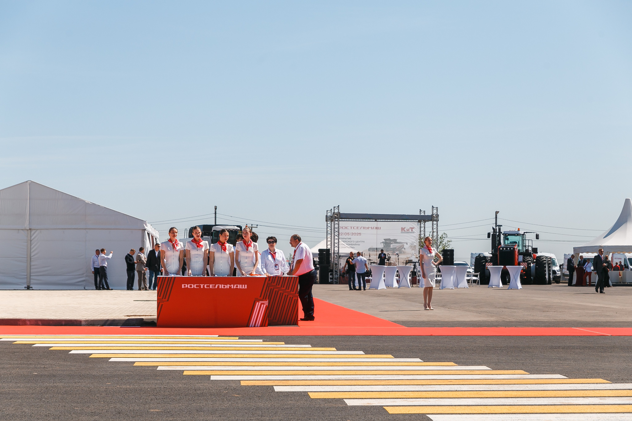 Открытие дилерского центра Ростсельмаш. Событийный фотограф Максим Бескоровайновнов