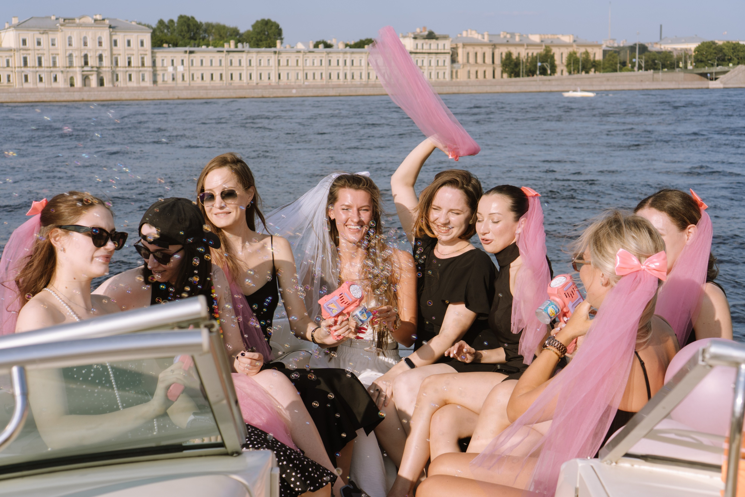 ДЕВИЧНИК НА КАТЕРЕ. Профессиональный фотограф, Санкт-Петербург — Виктория Богомолова