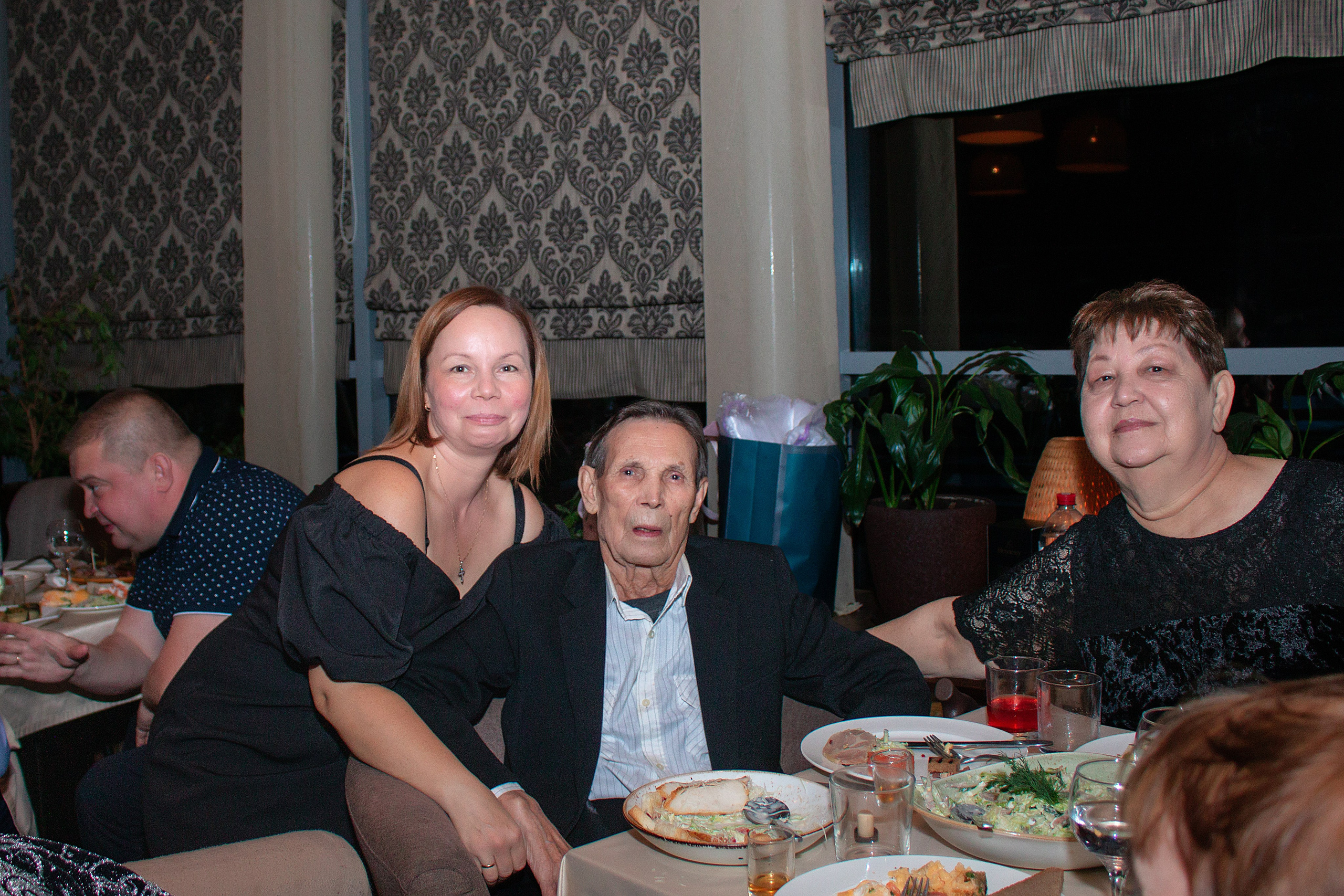 Юбилей. Фотограф Анастасия, СПб: живые семейные и женские фотосессии без позирования, наполненные эмоциями