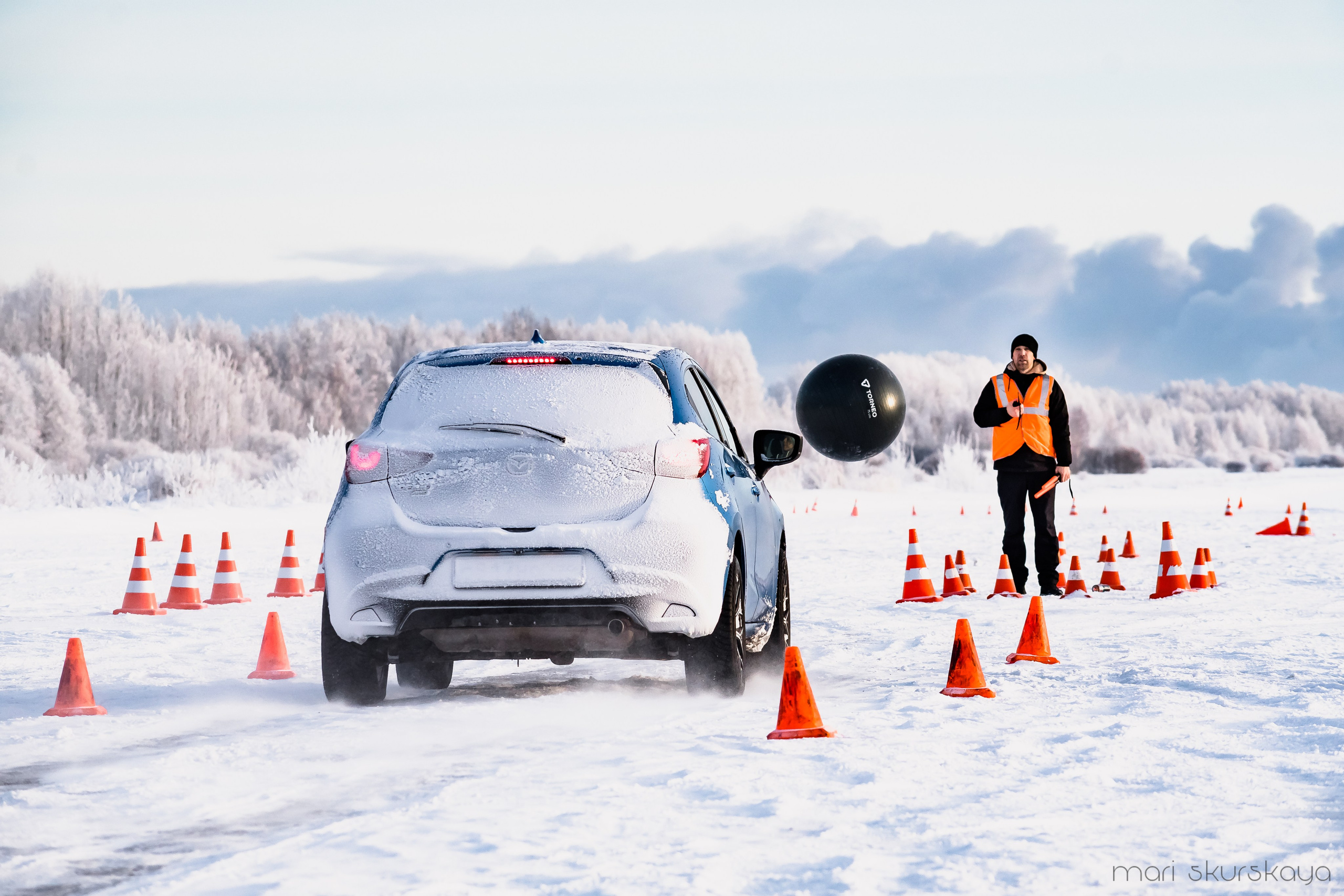Контраварийная практика вождения автомобиля. Мотофотограф в Санкт-Петербурге Мария Скурская