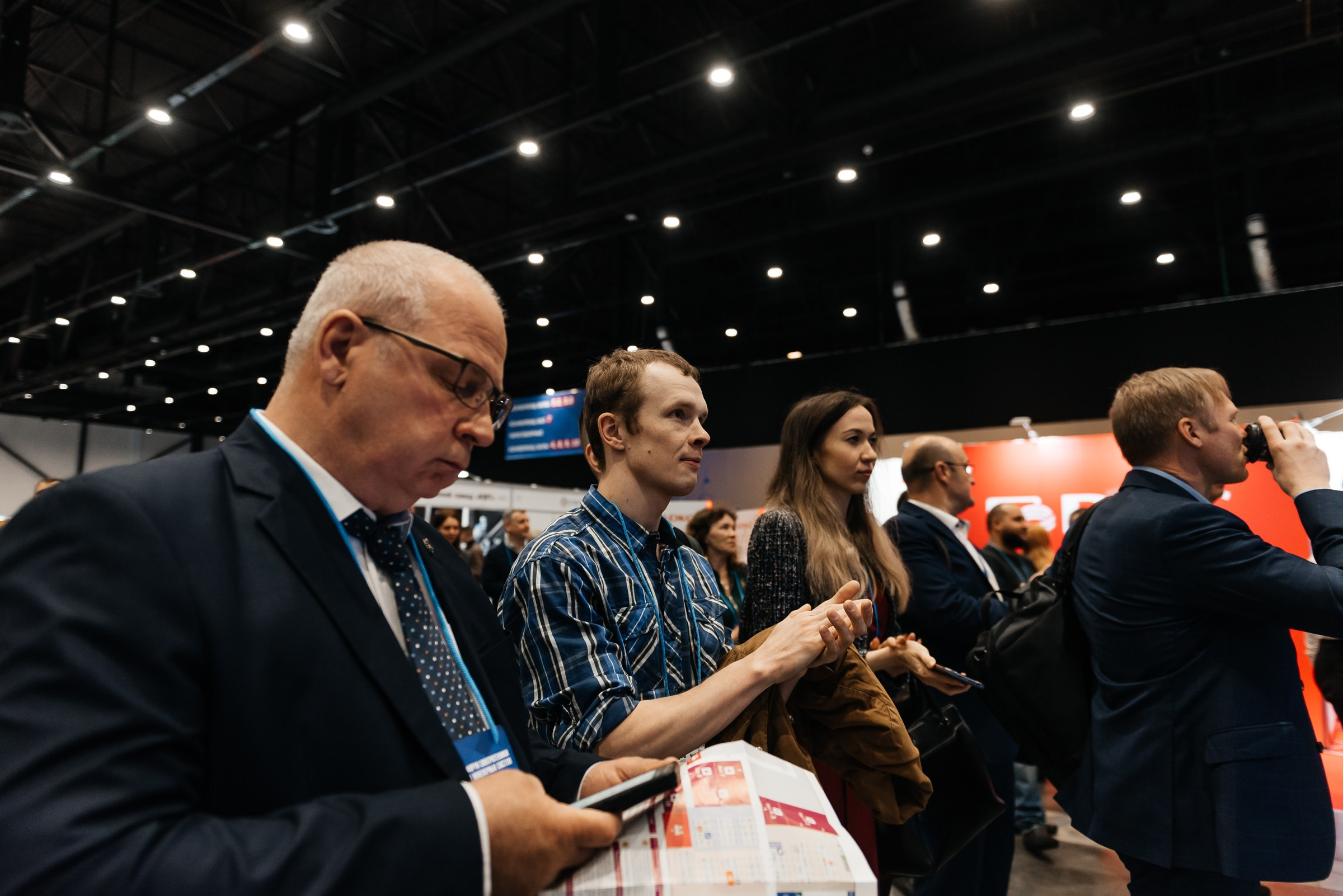 Репортажная съёмка на форуме ЭТМ. Свадебный фотограф в Санкт-Петербурге Венера Ахметова