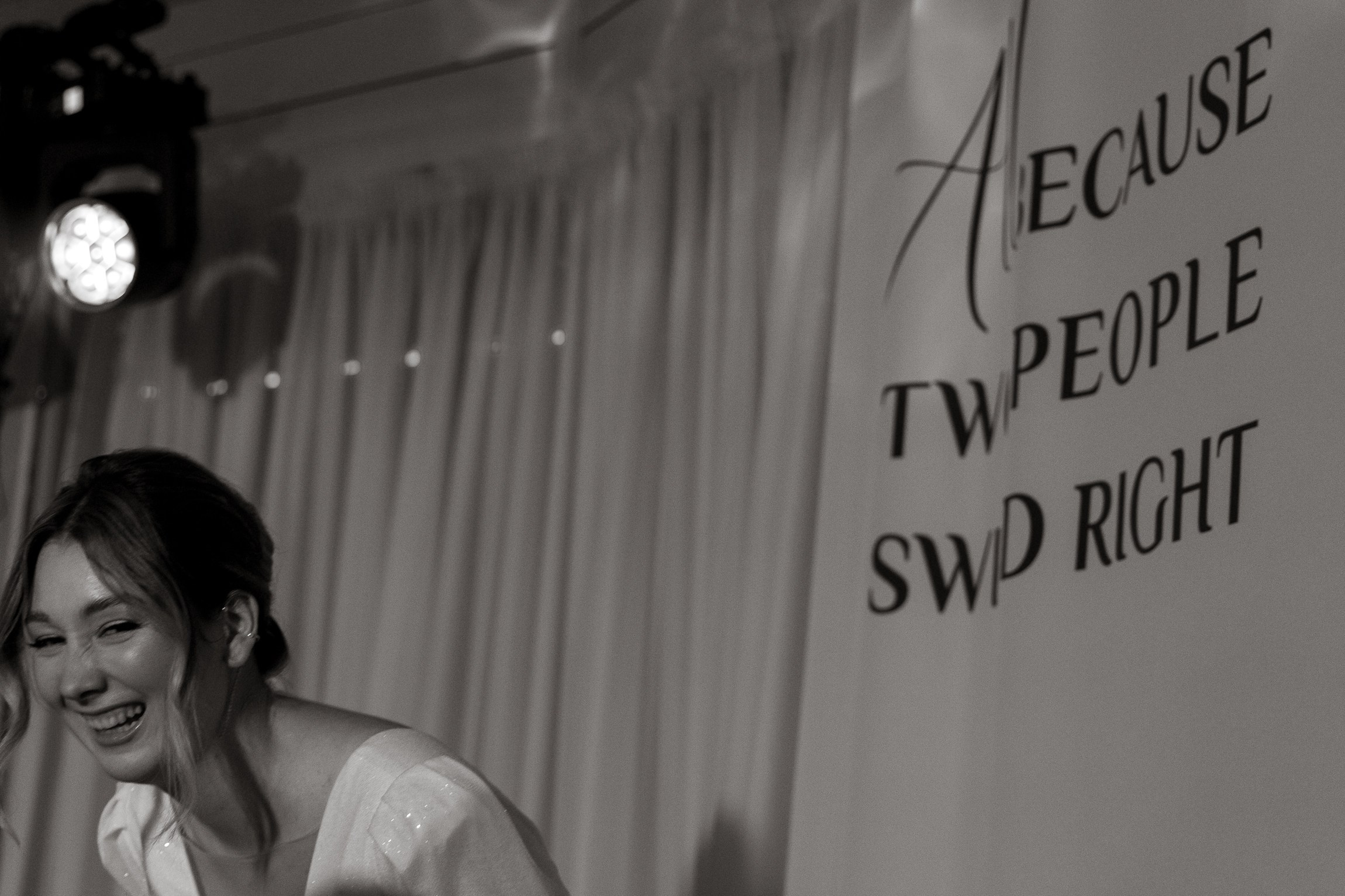 Two people swiped right. Свадебный фотограф Ярославль, Рыбинск