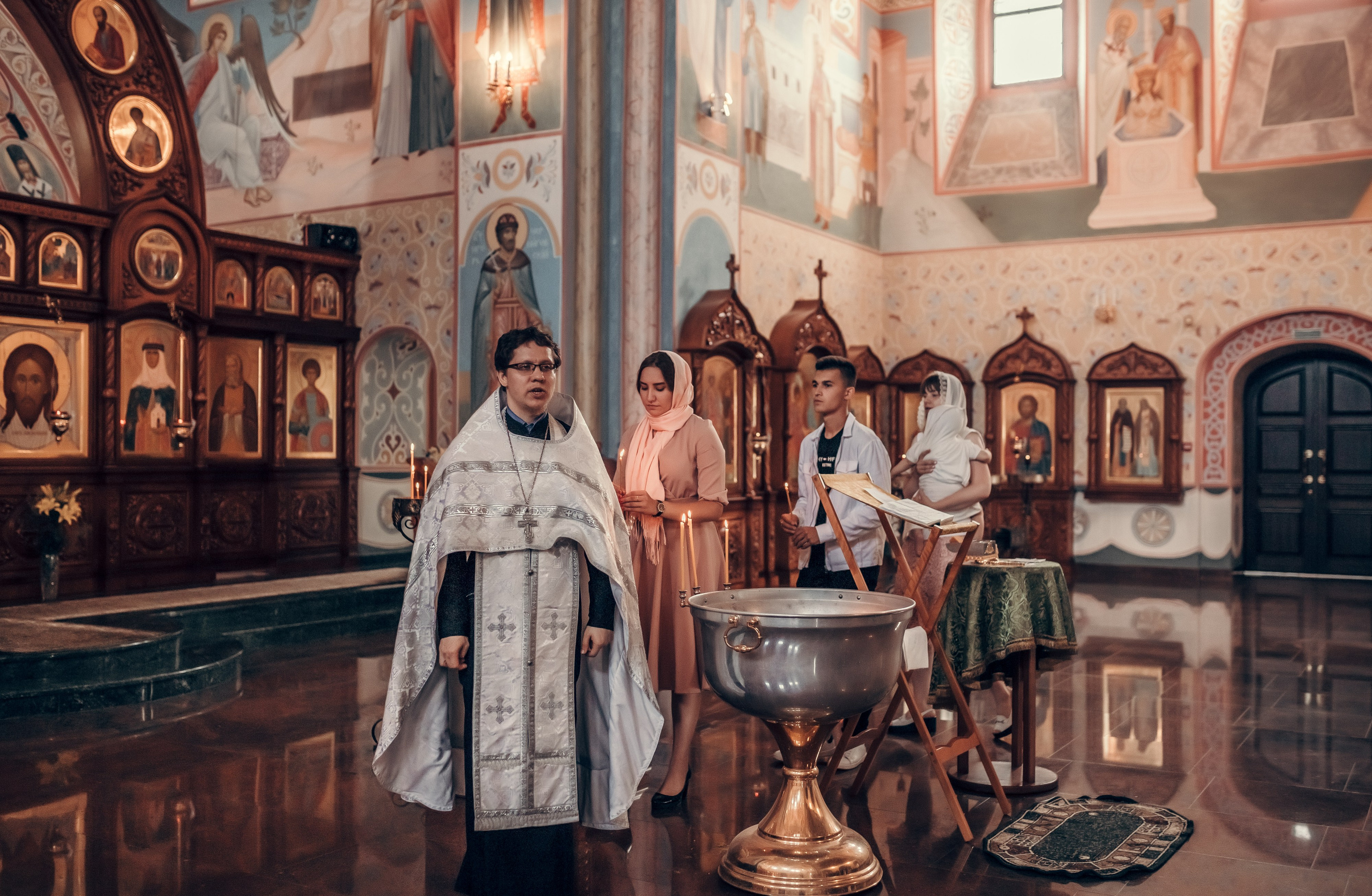 Церковь равноапостольной княгини Ольги. Екатерина Крапивина фотограф церковных Таинств в Нижний Новгороде