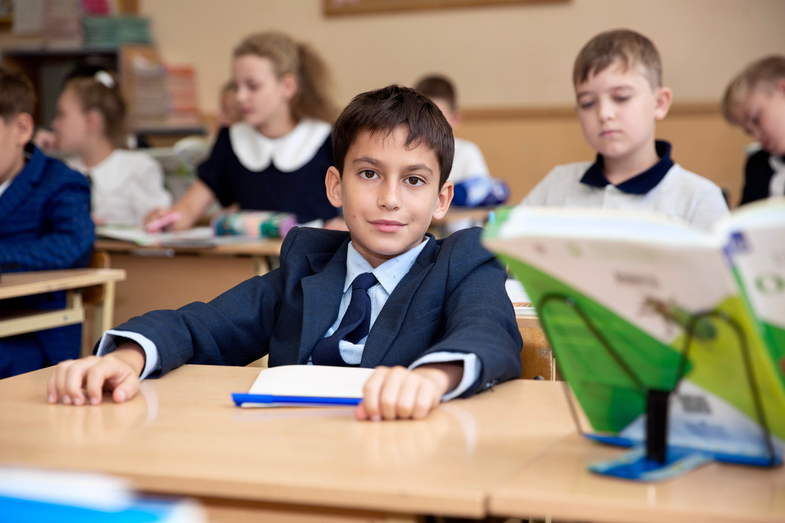 Школьные фотографии. Выпускные альбомы с оживающими фотографиями. Москва, Балашиха