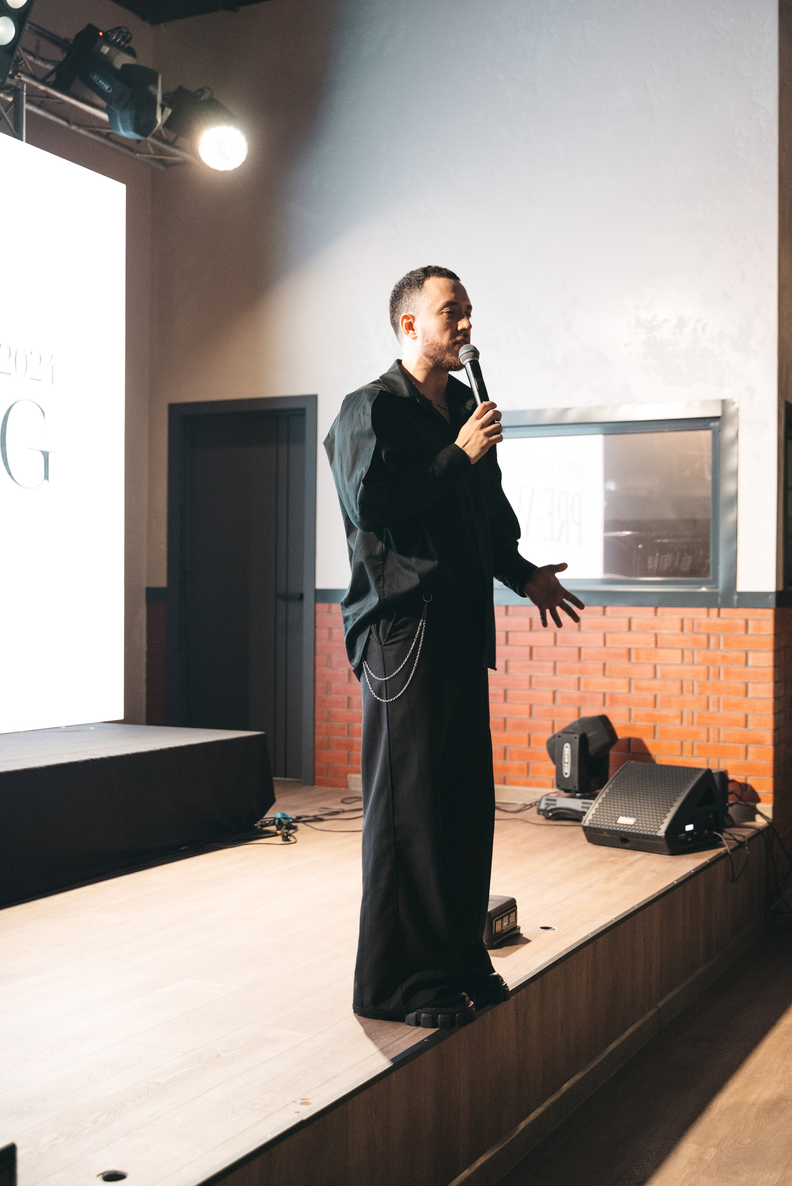 WhiteRoom Pre-wedding. Репортажный и свадебный фотограф в Сургуте