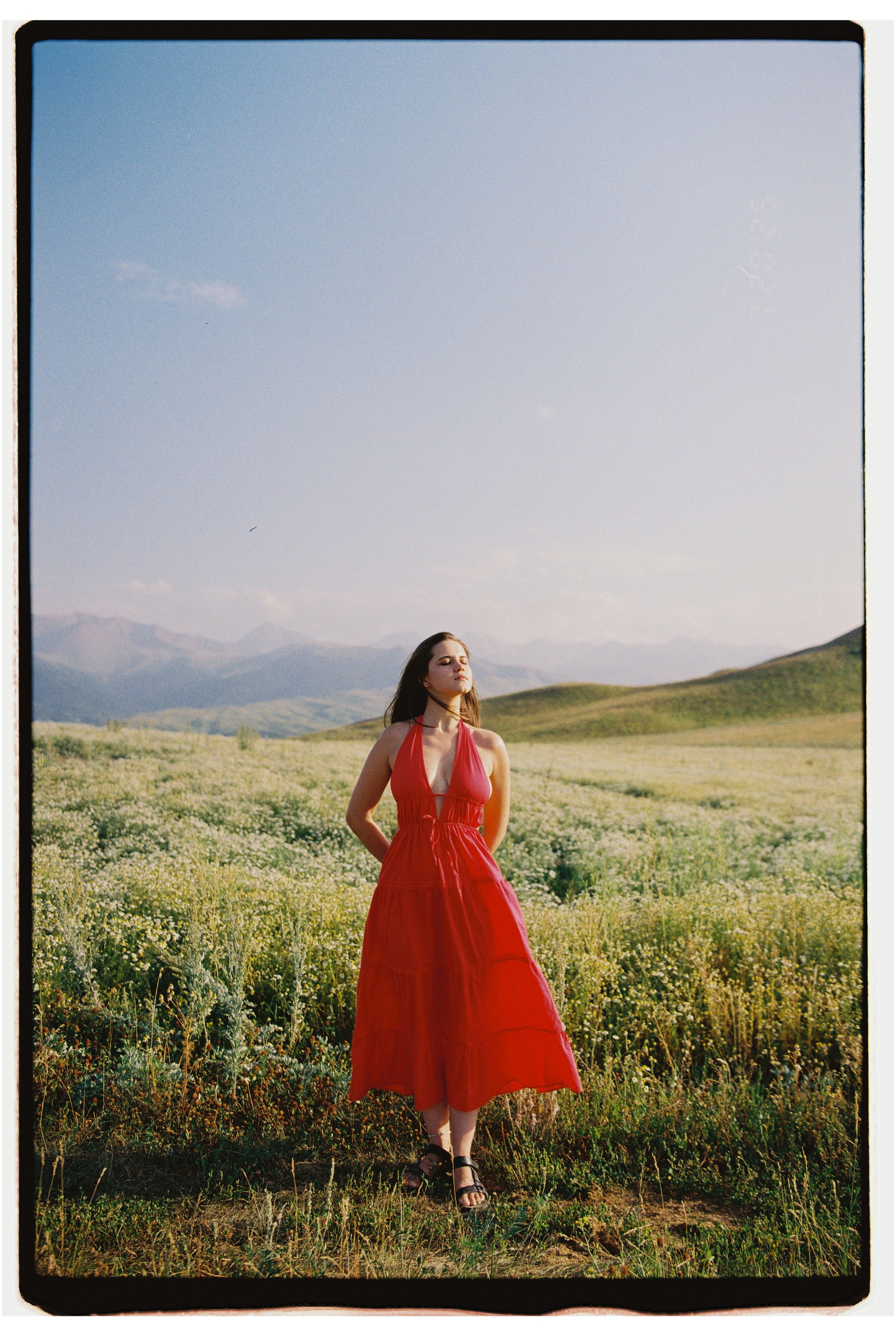 2025 — Путешествия на плёнку. Фотограф в Алматы — Алексей Коньков | Репортаж, свадьбы, портреты