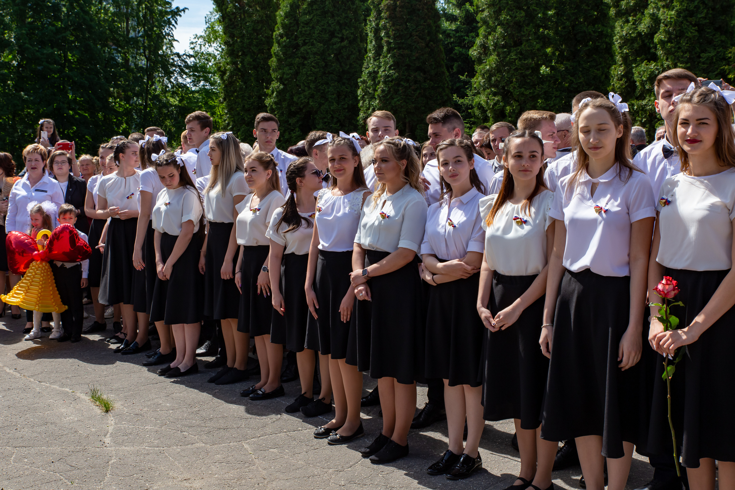 Школьная фото и видеосъёмка. Свадебный фотограф Марина Суворова и видеооператор Олег Петров