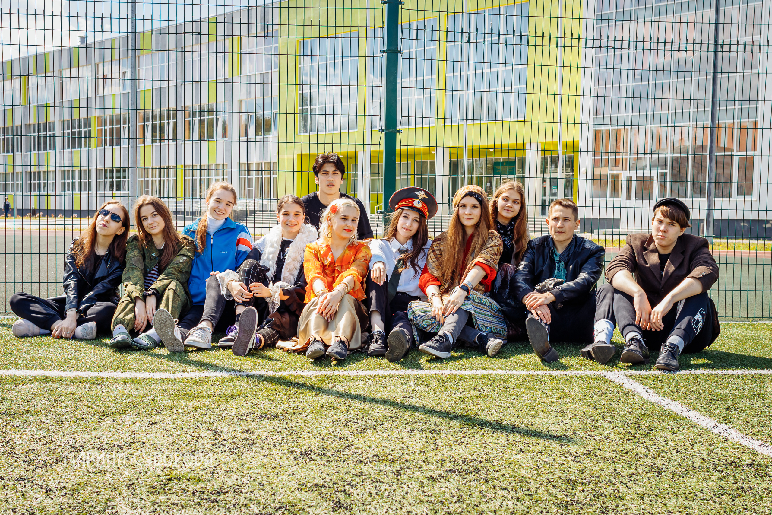 Школьная фото и видеосъёмка. Свадебный фотограф Марина Суворова и видеооператор Олег Петров