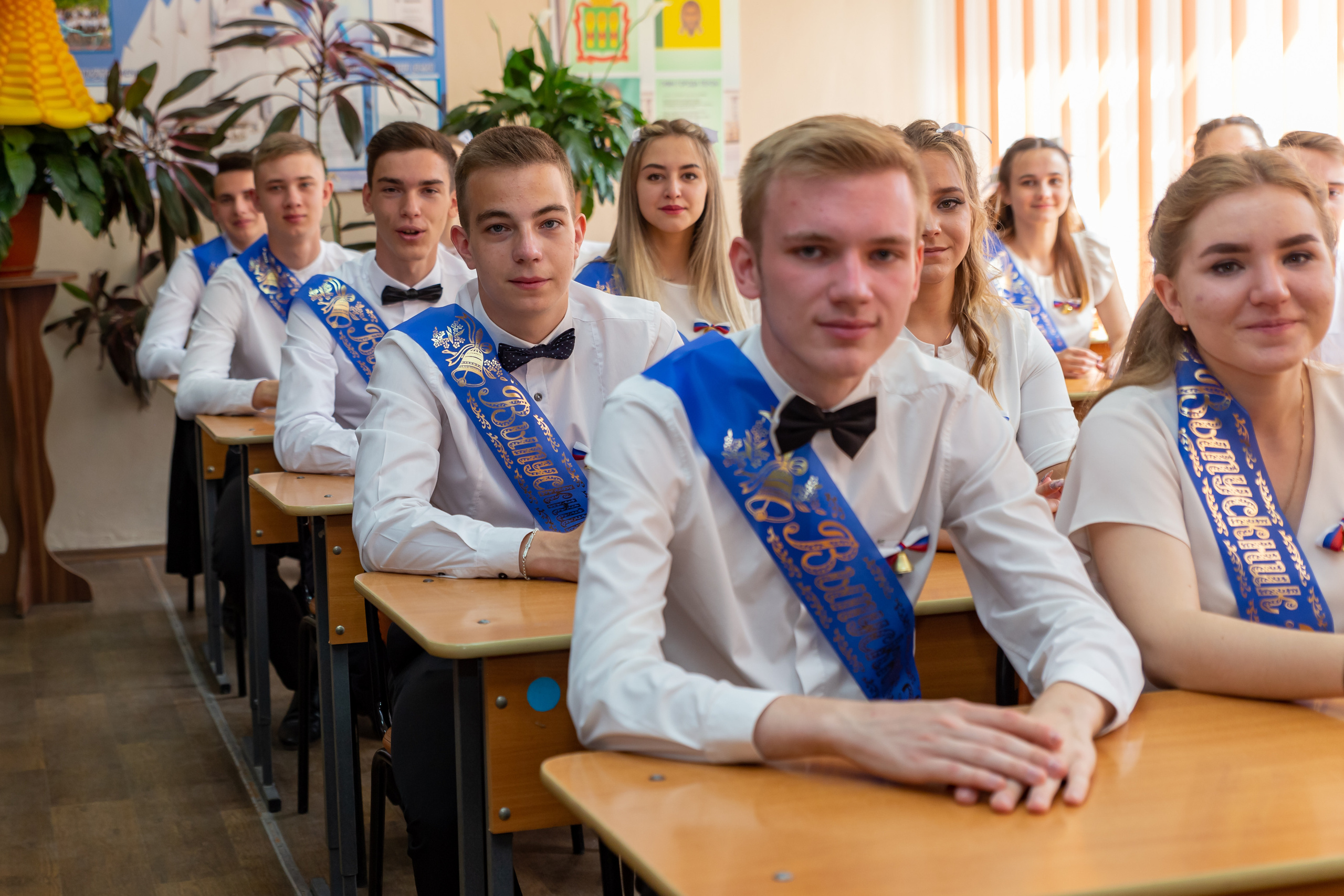 Школьная фото и видеосъёмка. Свадебный фотограф Марина Суворова и видеооператор Олег Петров