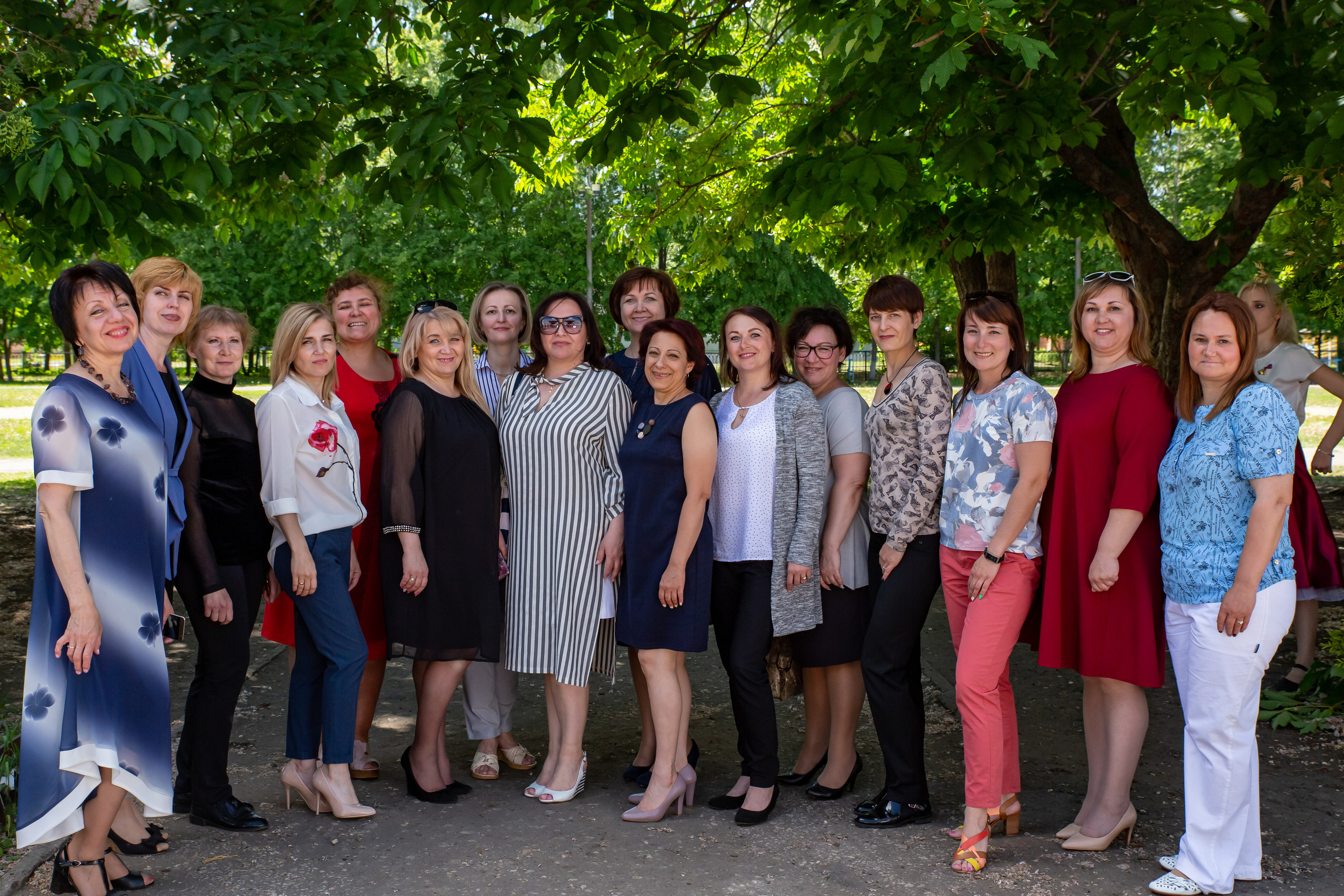 Школьная фото и видеосъёмка. Свадебный фотограф Марина Суворова и видеооператор Олег Петров