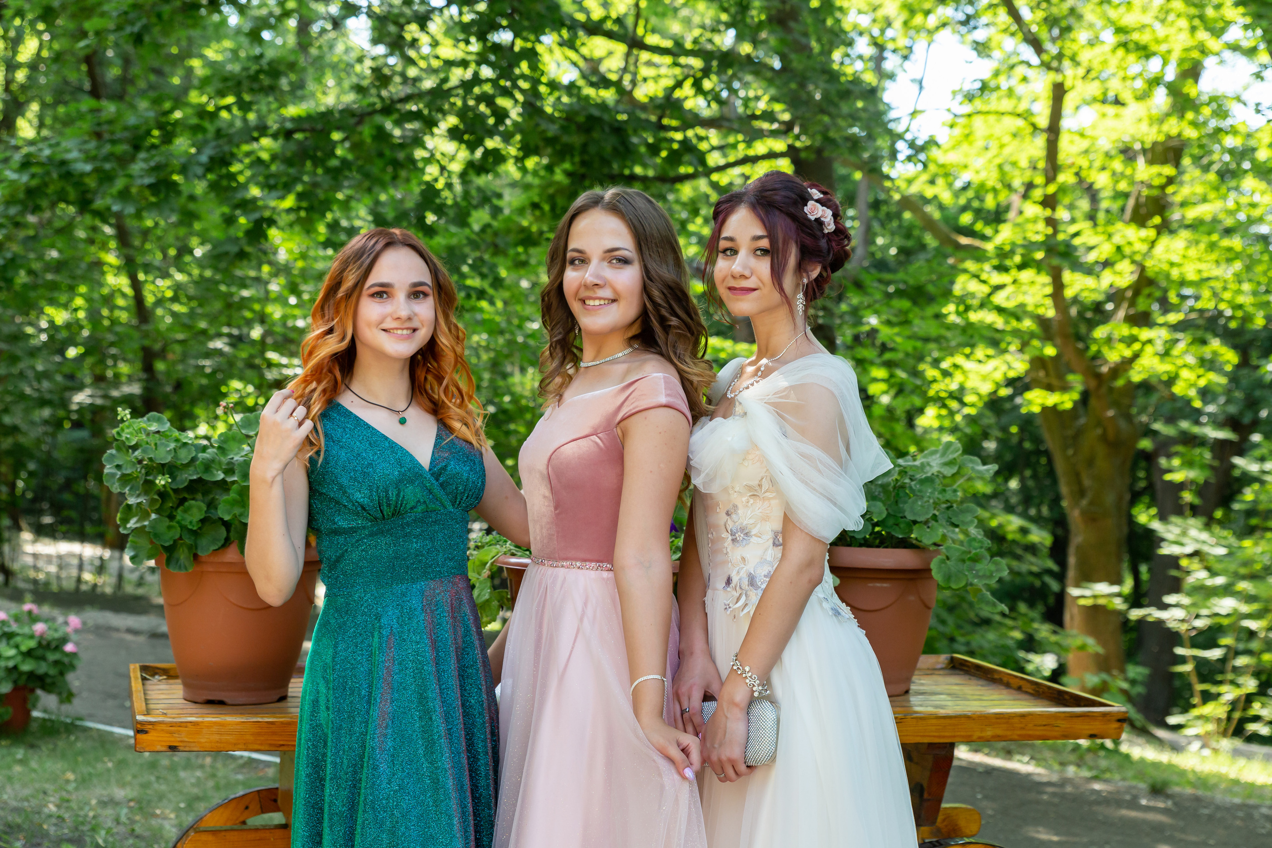 Школьная фото и видеосъёмка. Свадебный фотограф Марина Суворова и видеооператор Олег Петров