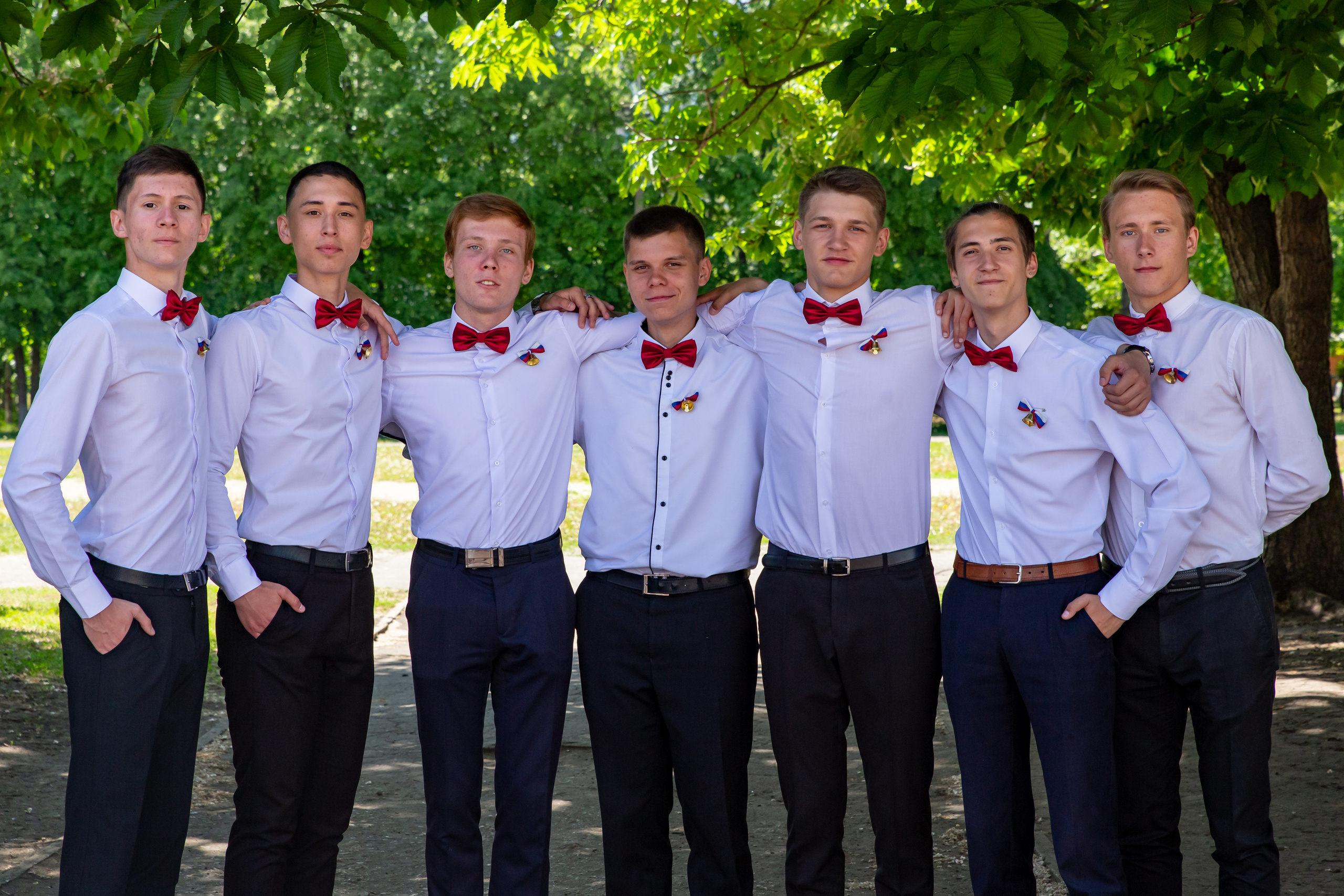 Школьная фото и видеосъёмка. Свадебный фотограф Марина Суворова и видеооператор Олег Петров