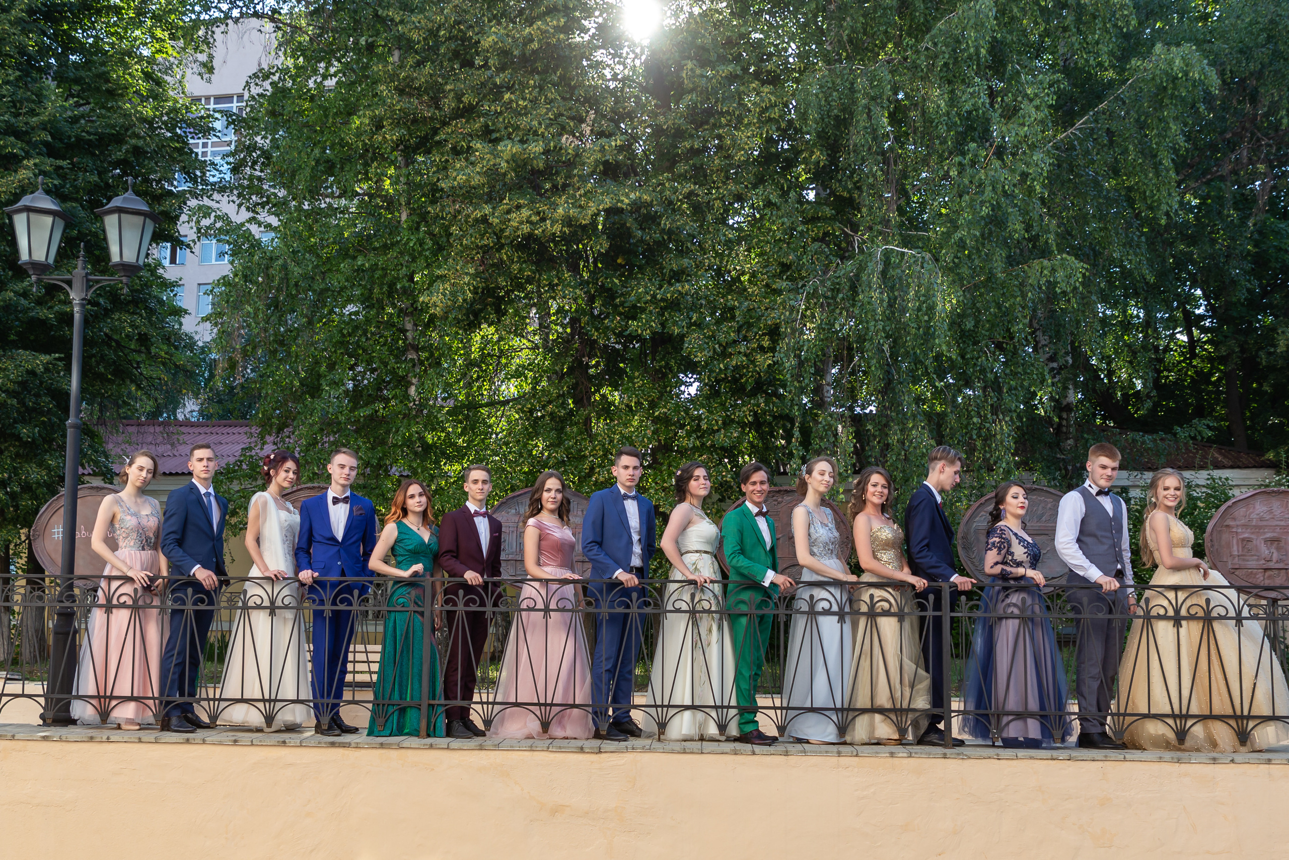 Школьная фото и видеосъёмка. Свадебный фотограф Марина Суворова и видеооператор Олег Петров