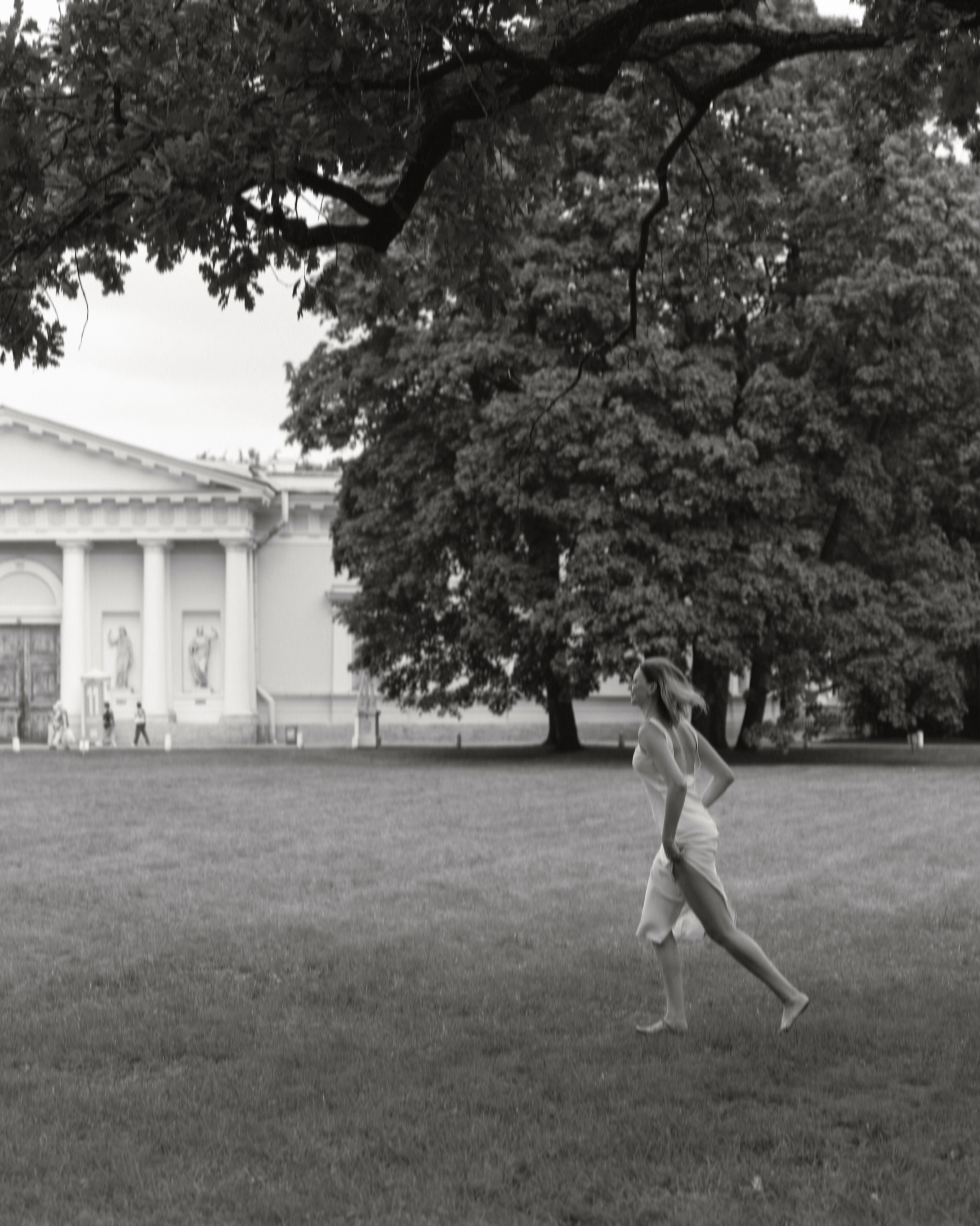 Женский портрет outdoor. Лиана Аскерова ваш фотограф в Санкт-Петербурге