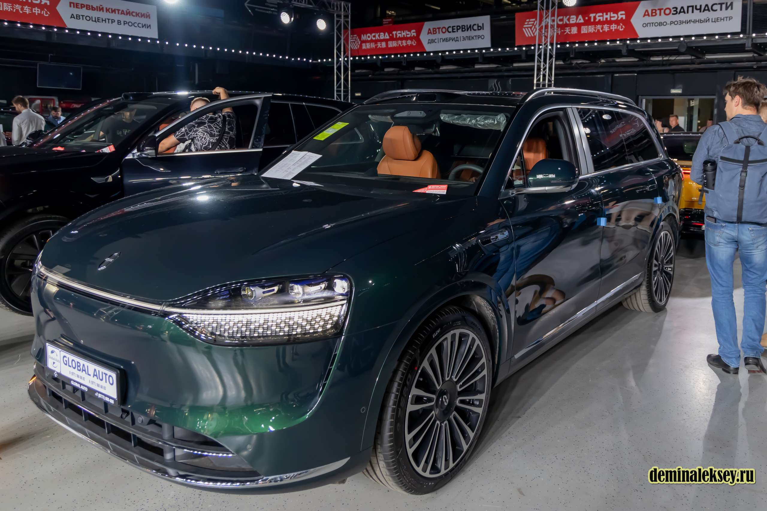 Chinese Motor Show 2024. Репортажный, семейный и студийный фотограф в Москве Демин Алексей