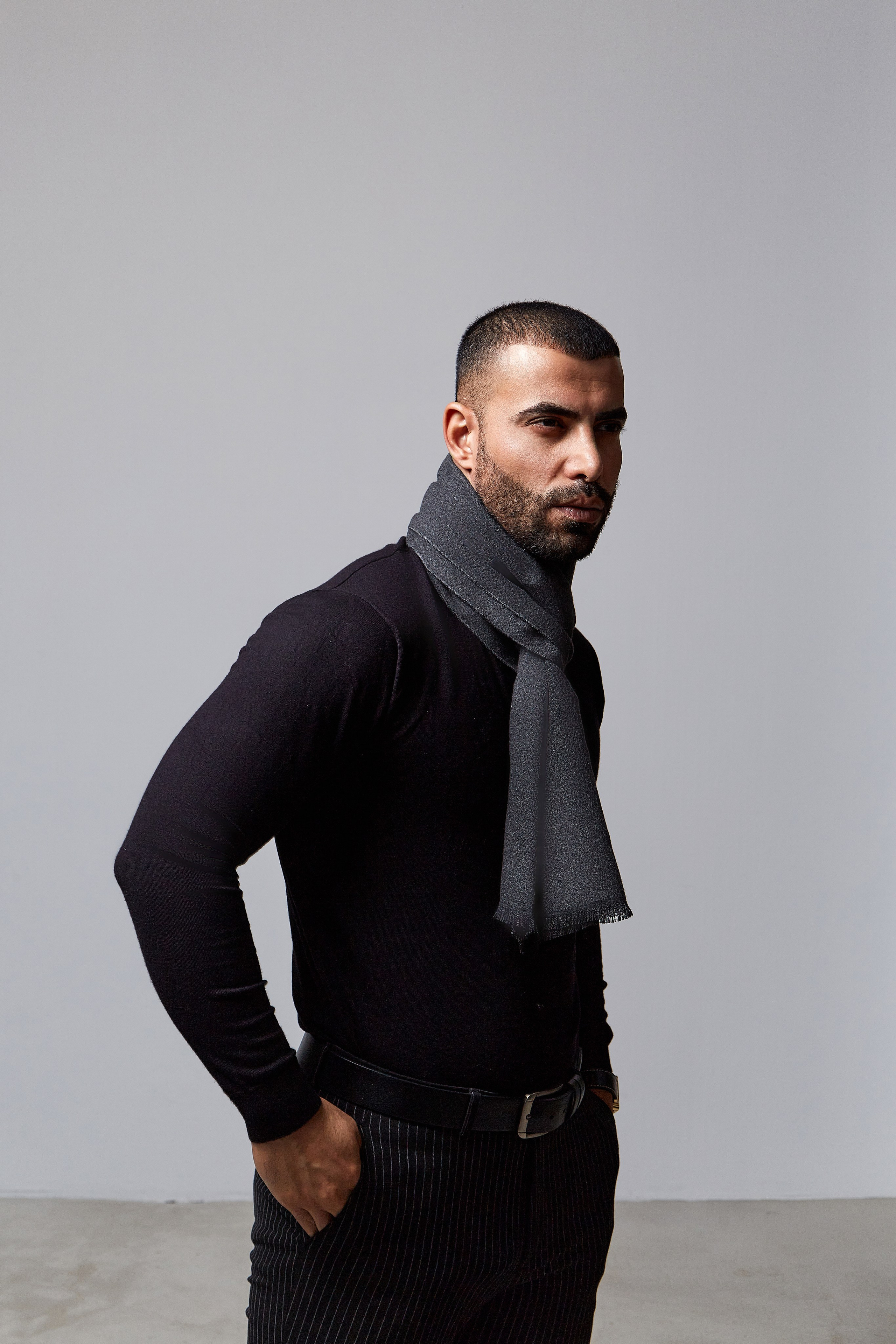 Фотосессия мужских шарфов. Фотограф Руслан Потапов в Краснодаре