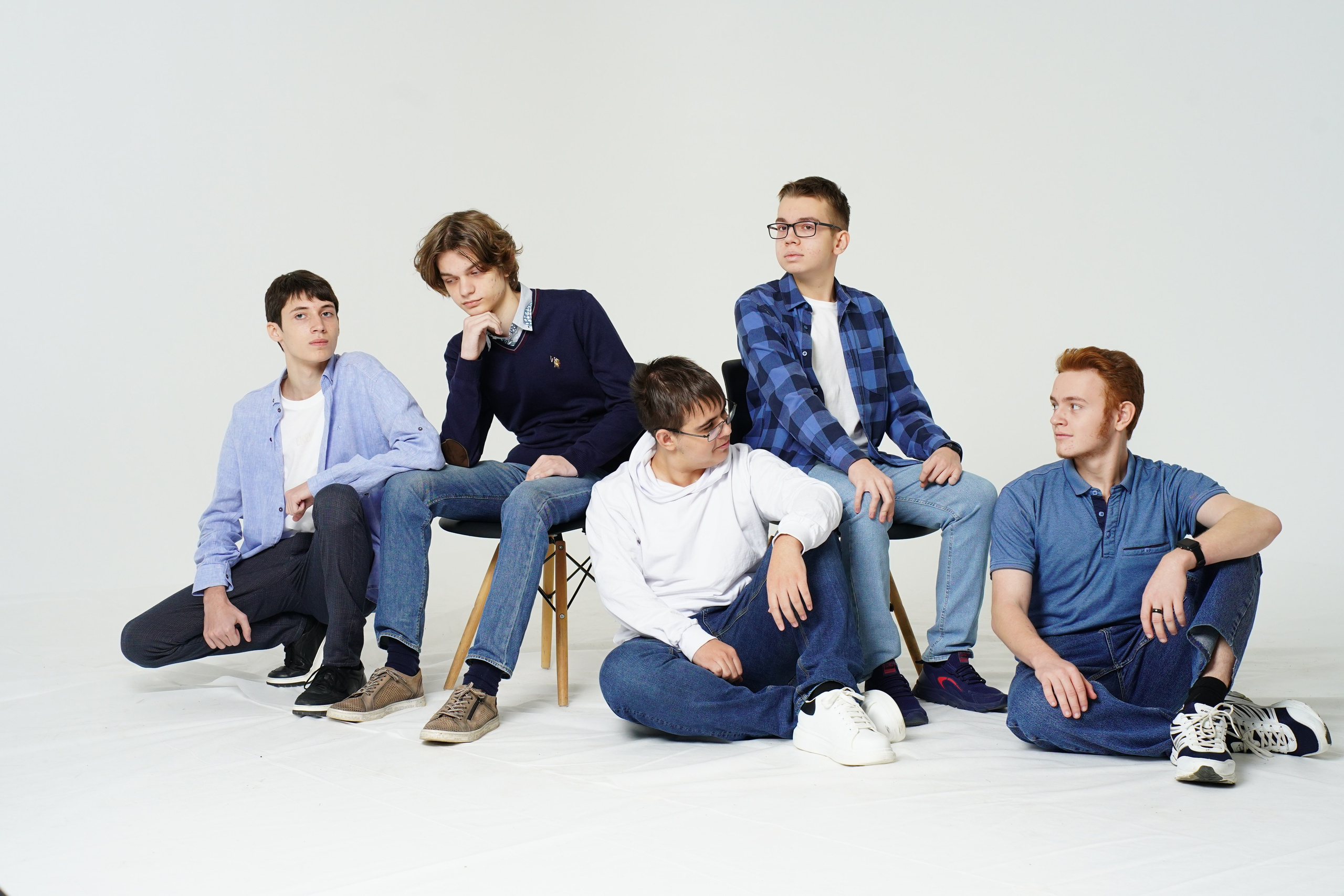 Образы. MEMENTO.Выпускные альбомы, школьные, юбилейные и другие книги. Ростов-на-Дону