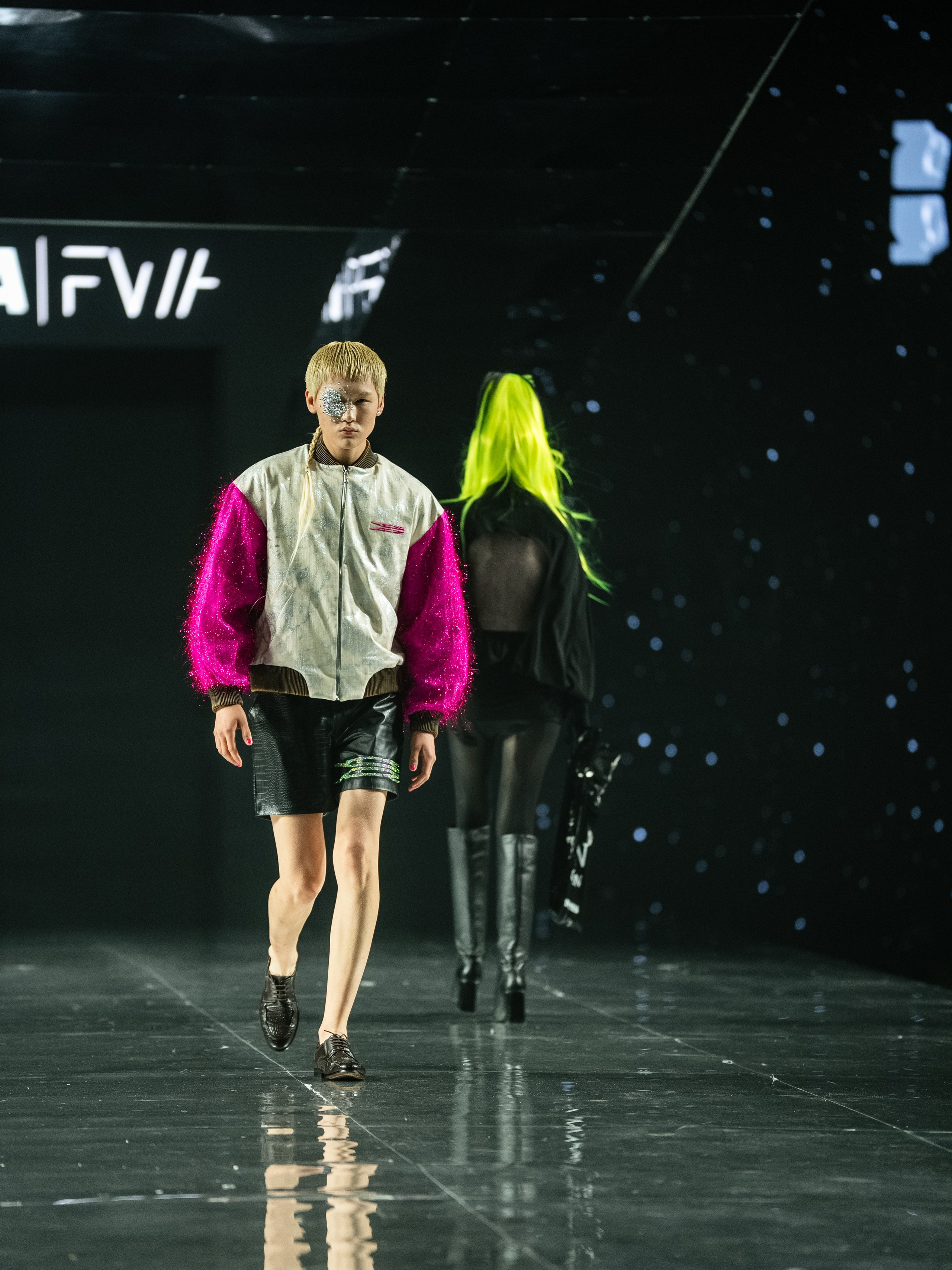 Visa Fashion Week YESYES. Сайт Алматинского НЮ АРТ, будуар и фэшн фотографа Дениса Карпенко