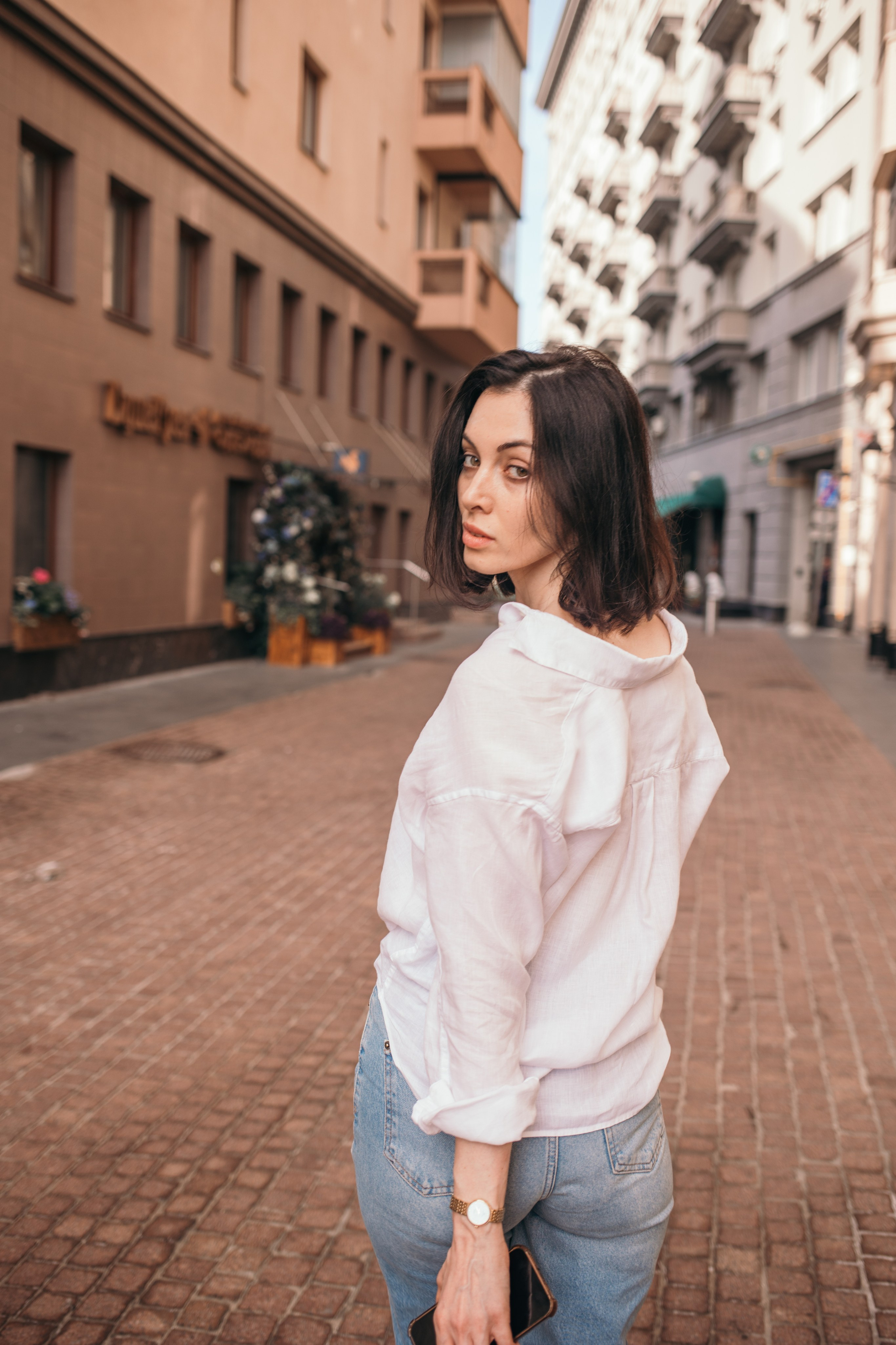 ОЛЯ. Я фотограф из Москвы к Вашим услугам