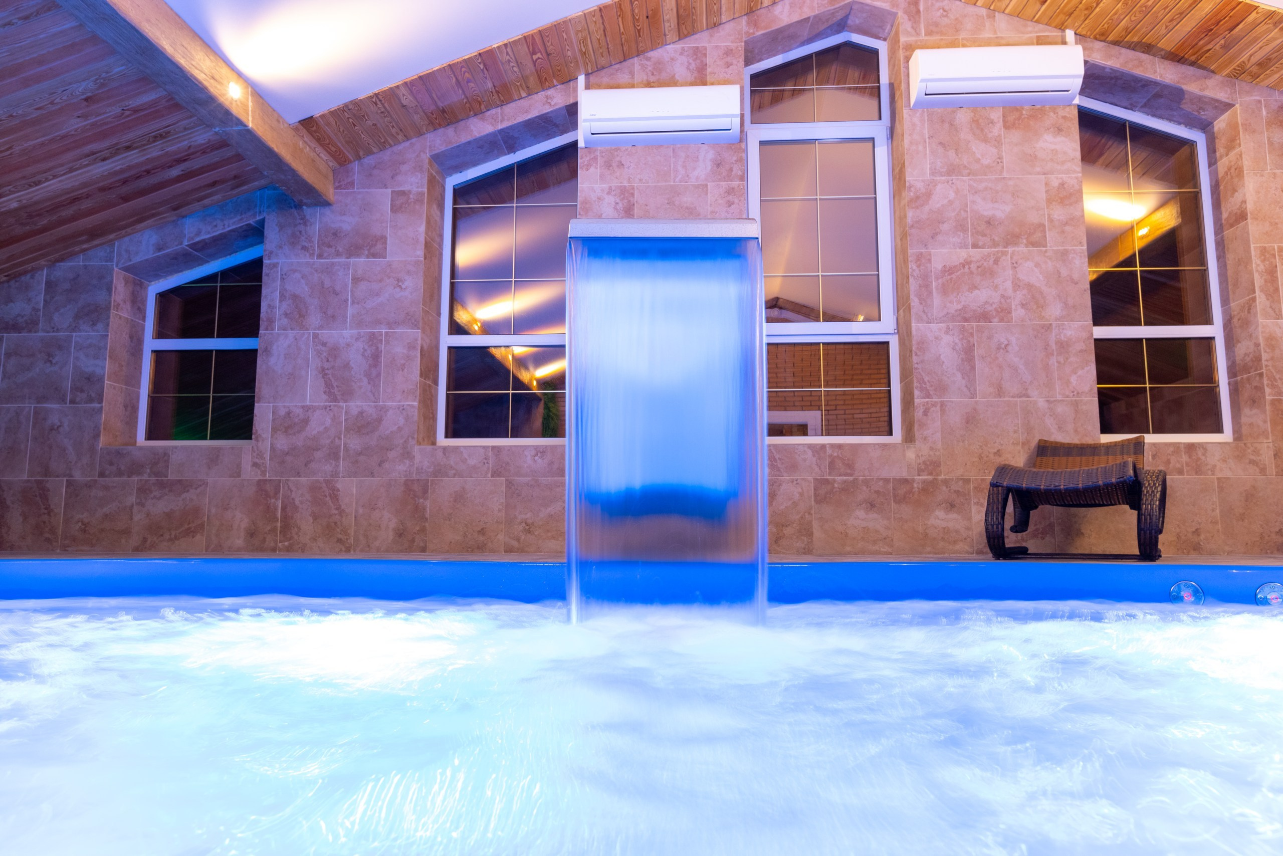 Большая Тросна вечером и новый бассейный комплекс. Фотограф в Туле Крупский АнДРей. Фотостудия «КАДР71» в Туле