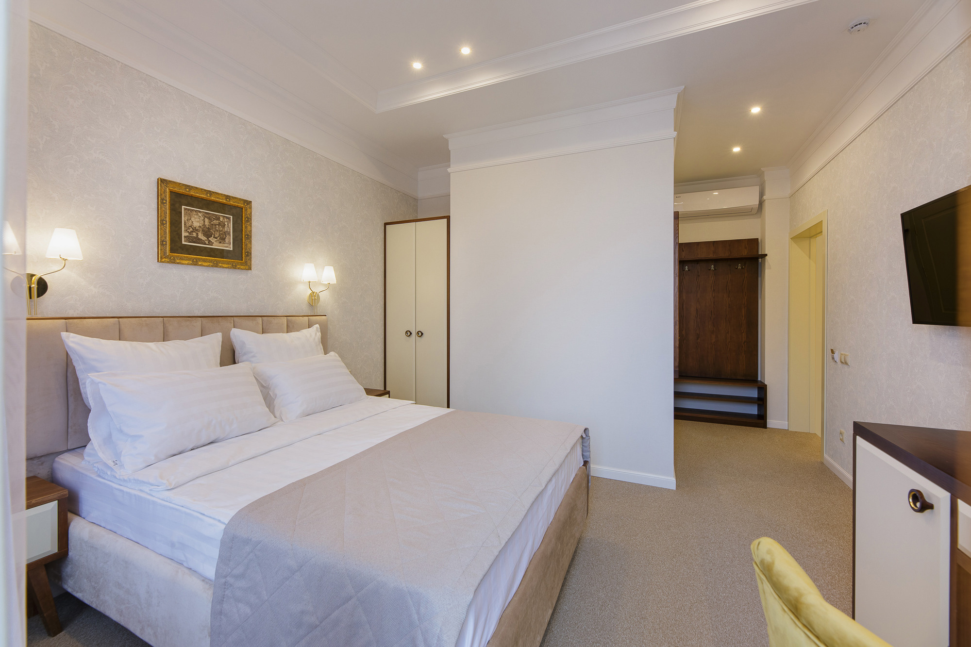 Renatphoto-Профессиональная  фотосъёмка интерьеров для отелей и апартаментов. Профессиональная фотосъёмка интерьеров, предметная фотосессия еды для меню г. Анапа