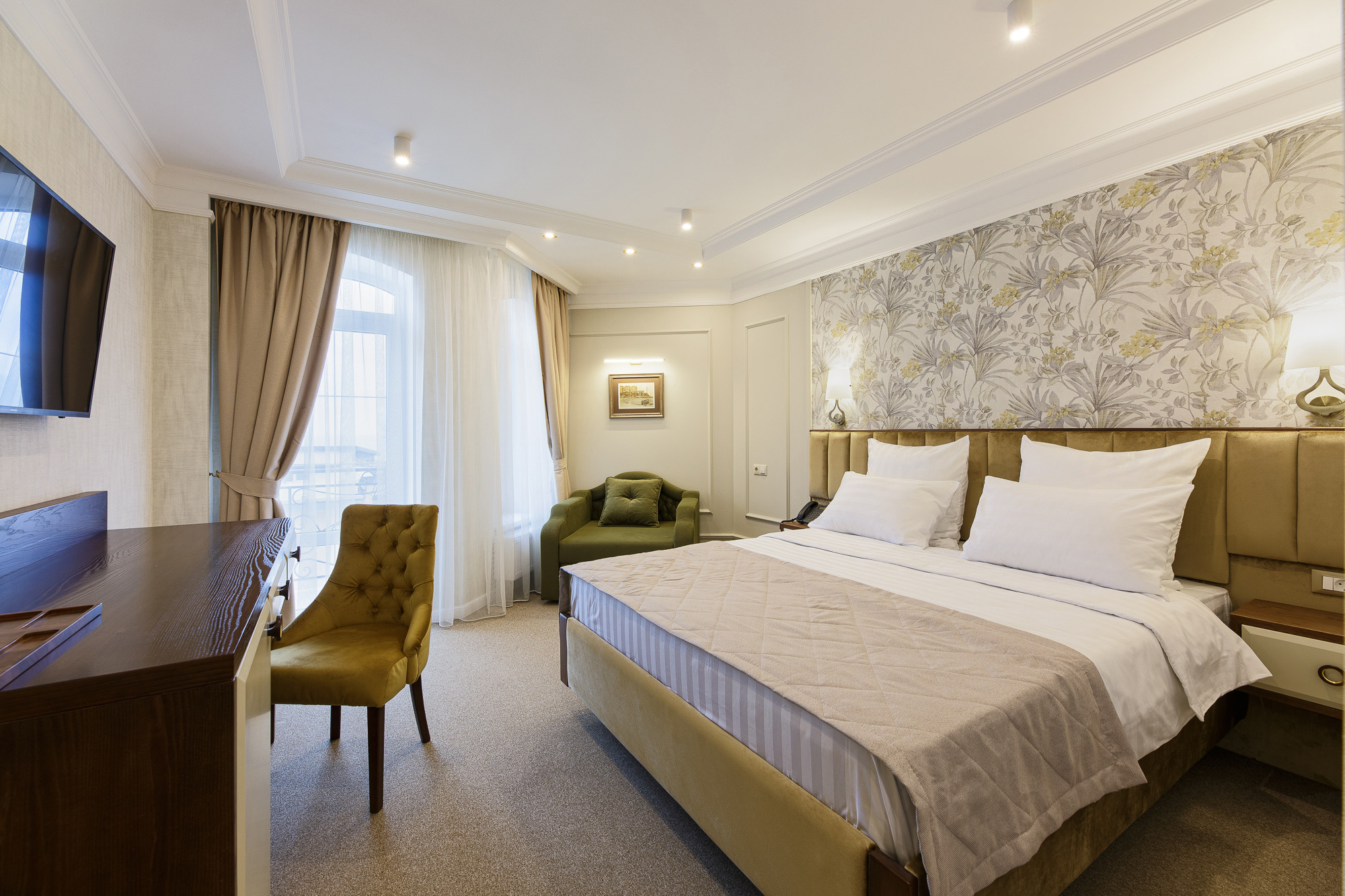 Renatphoto-Профессиональная  фотосъёмка интерьеров для отелей и апартаментов. Профессиональная фотосъёмка интерьеров, предметная фотосессия еды для меню г. Анапа