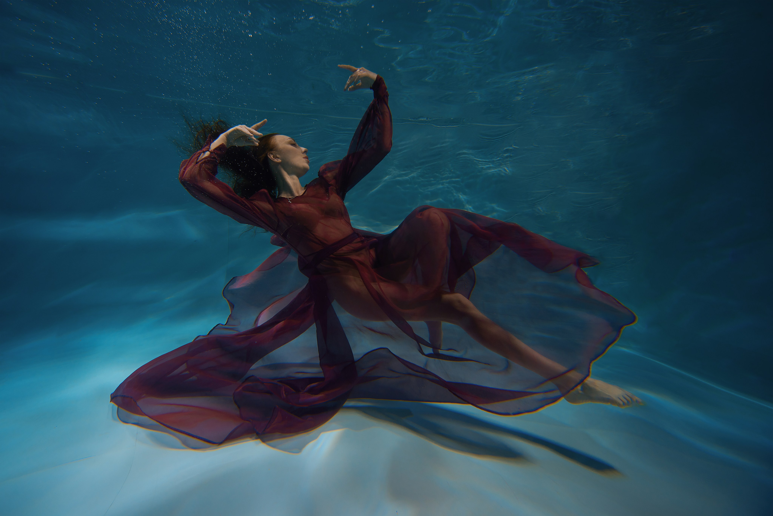 Подводная фотосессия в специальной фотостудии. Алексей Романов фотограф Санкт-Петербург, фотокурсы, фотошкола