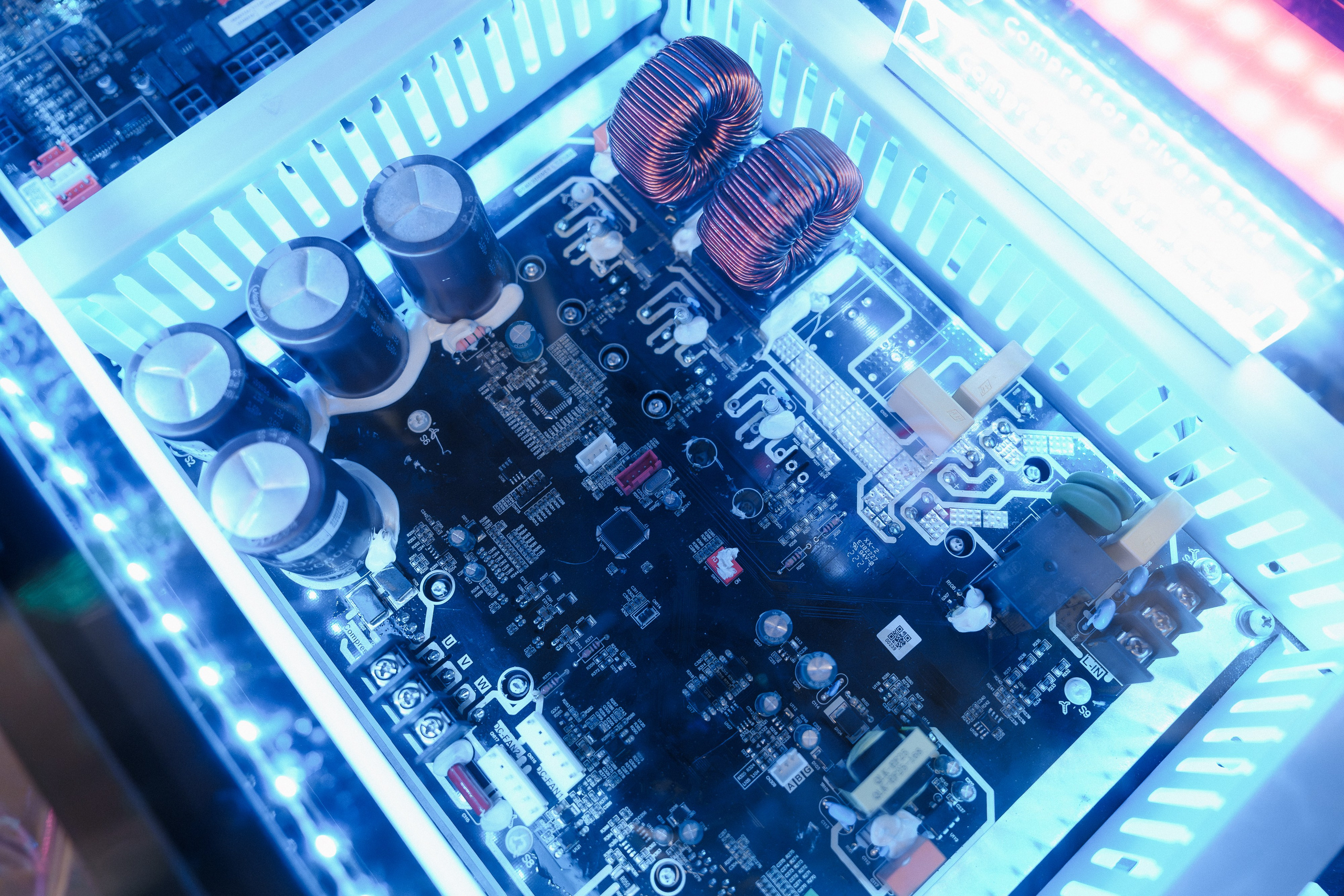 Девятый вал (МАРРИОТ). Свадебный и репортажный фотограф в Воронеже Роман Янко