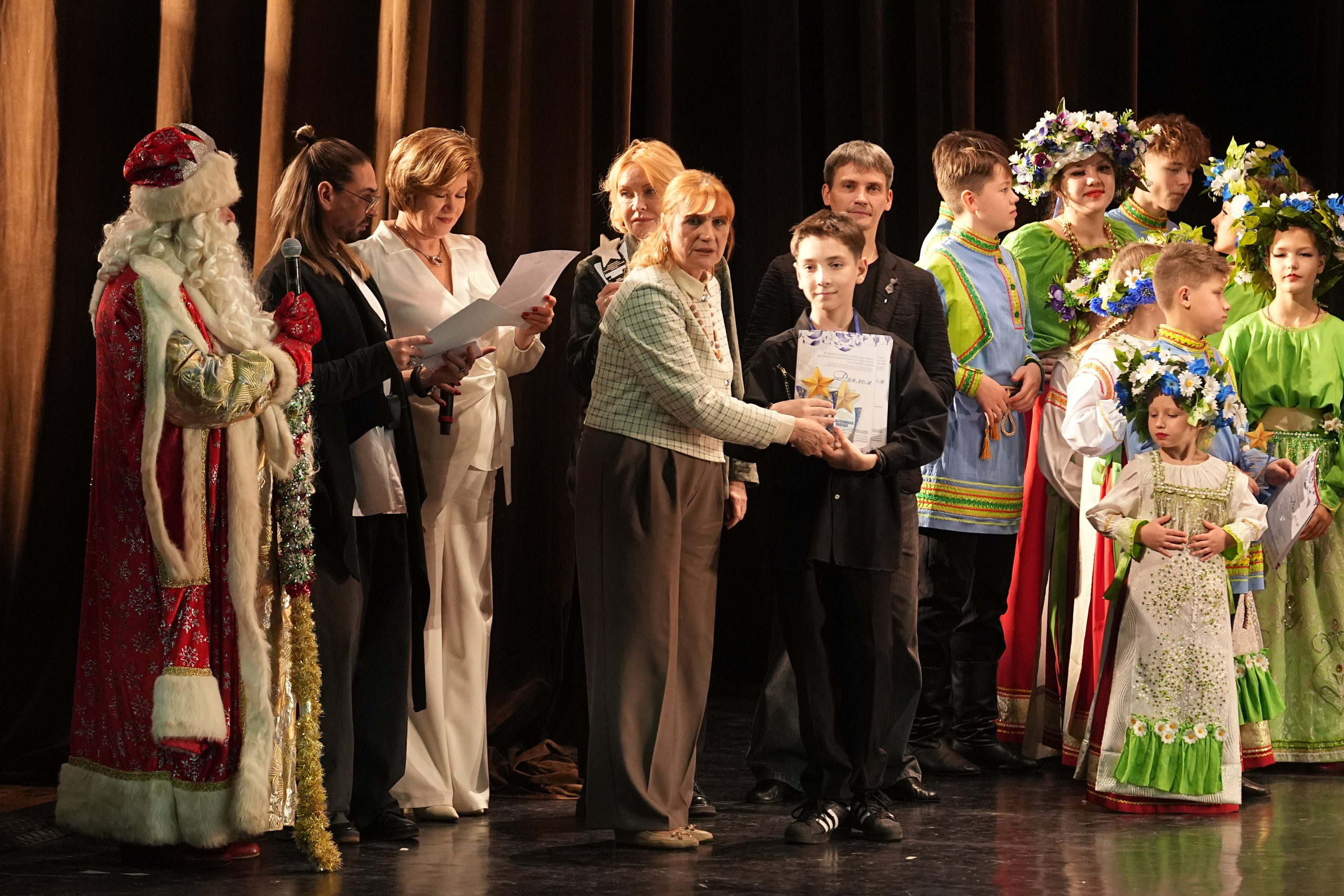 7 декабря, блок 3, г. Москва. Золотое яблочко