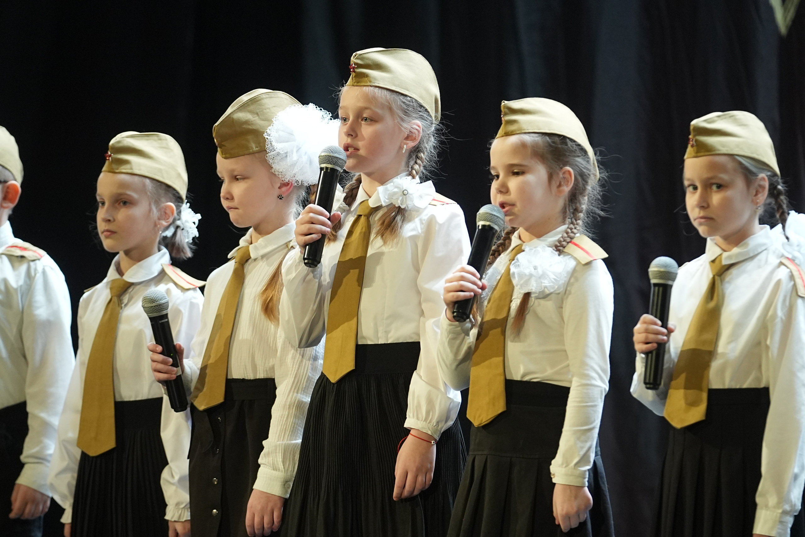 8 февраля, блок 2, г. Кострома. Золотое яблочко