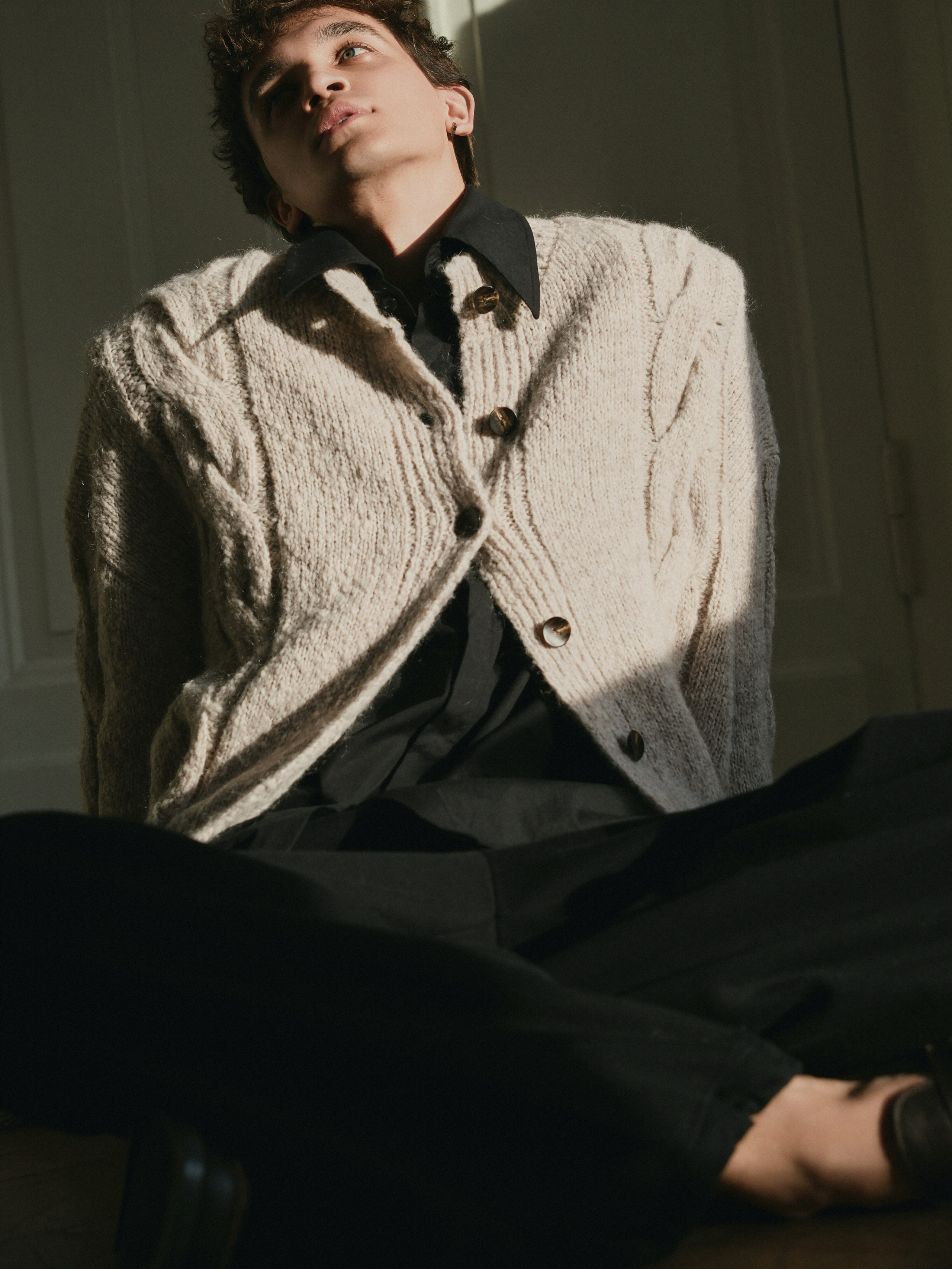 89233. Главная