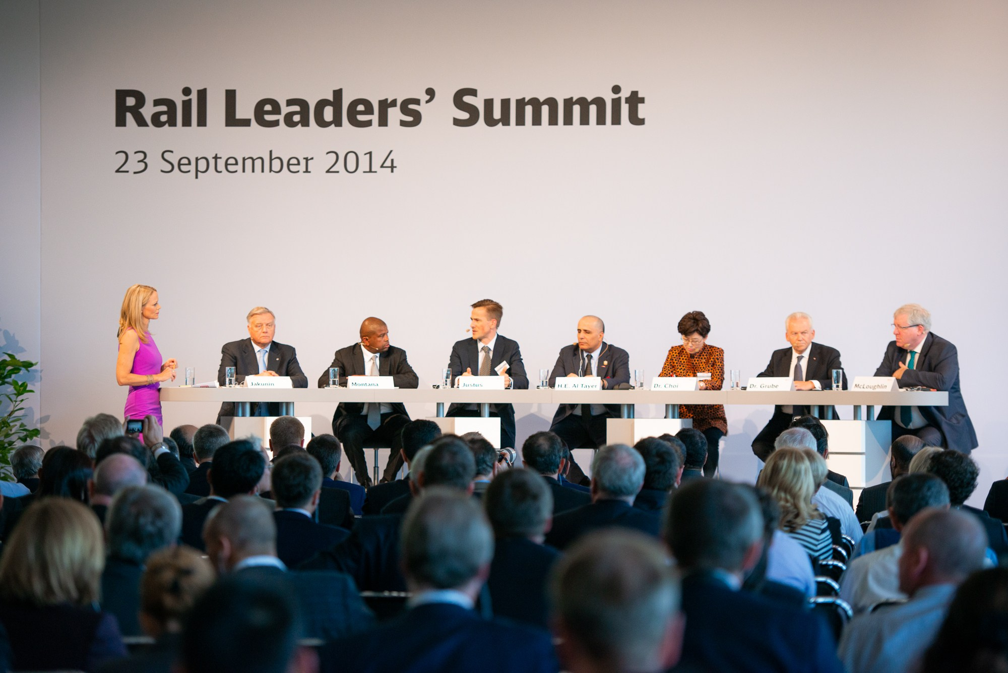 Бизнес-форумы, торгово-промышленные выставки. Елена Дружинина. Спортивный и репортажный фотограф