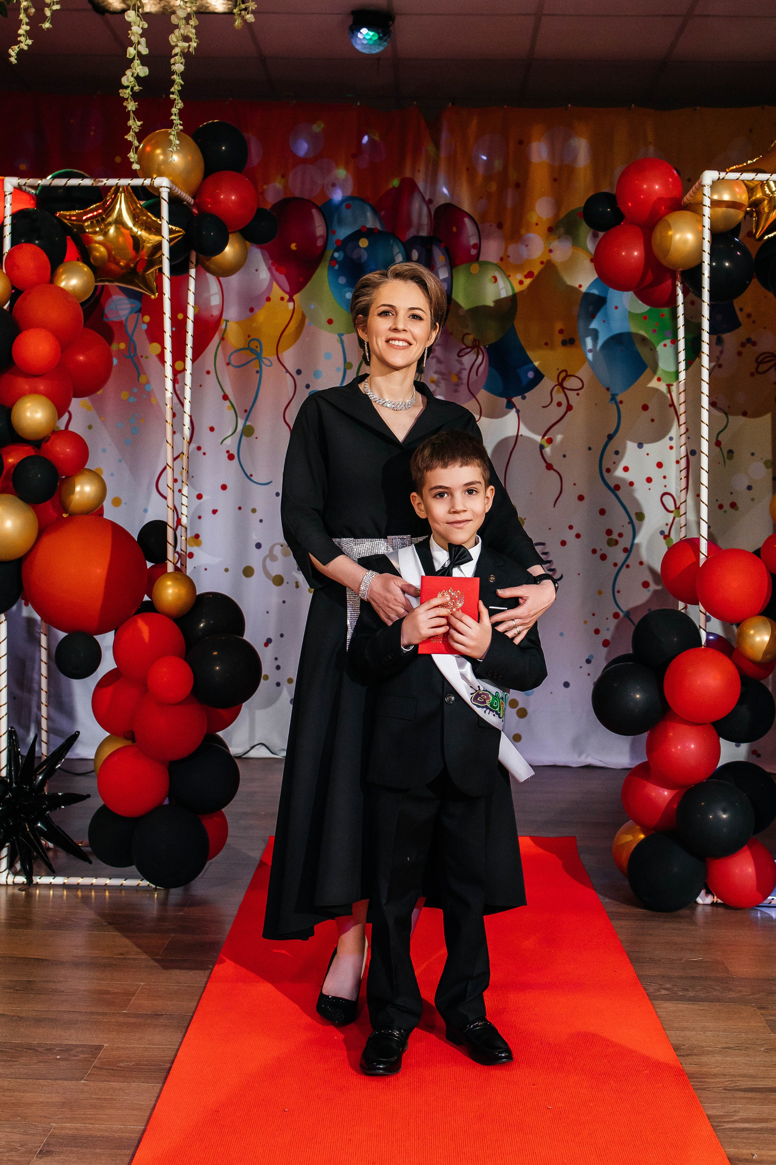 Выпускной в ЛИМПИК. Фотограф в Санкт-Петербурге Виктория Безверхая