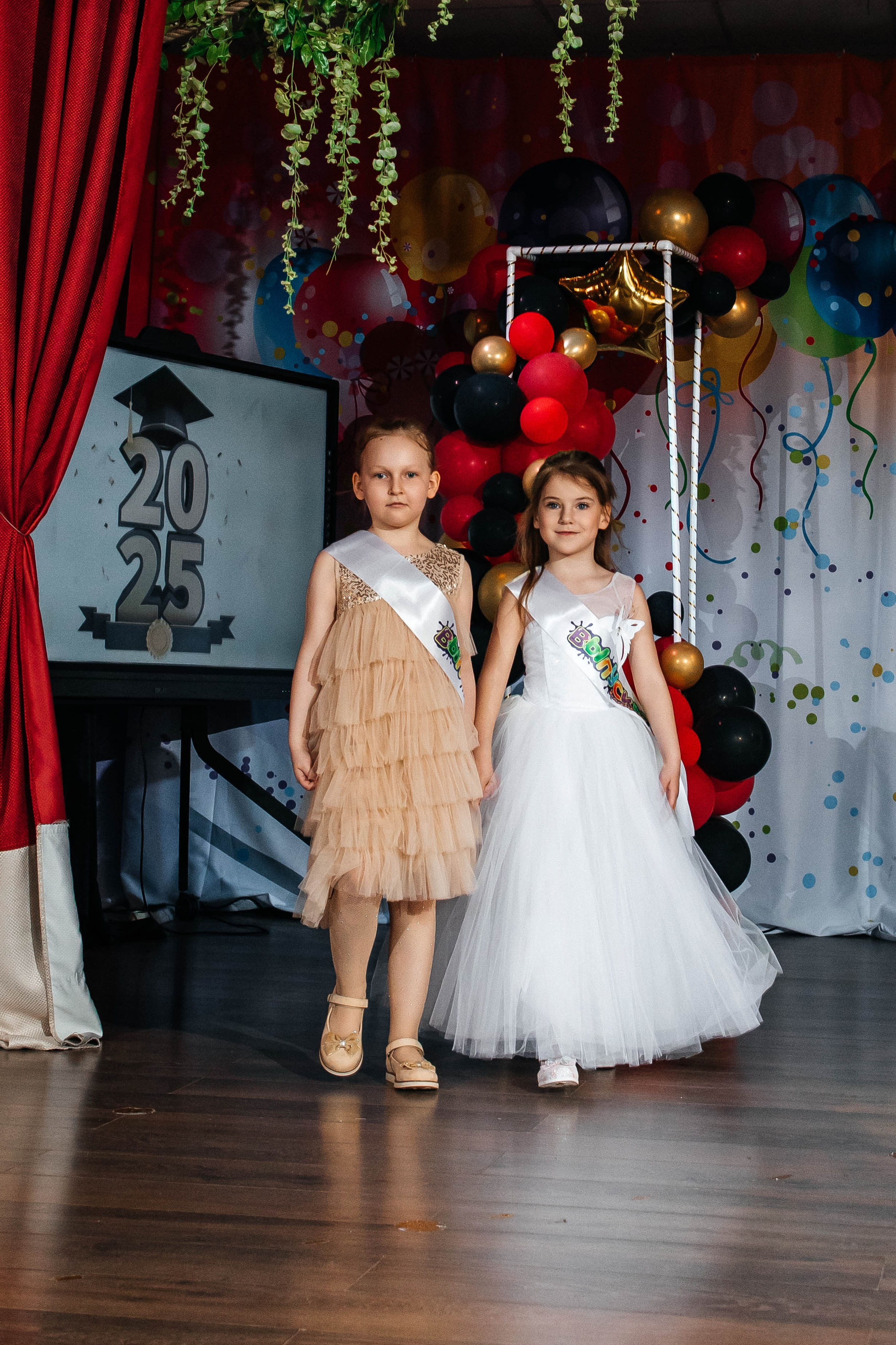 Выпускной в ЛИМПИК. Фотограф в Санкт-Петербурге Виктория Безверхая