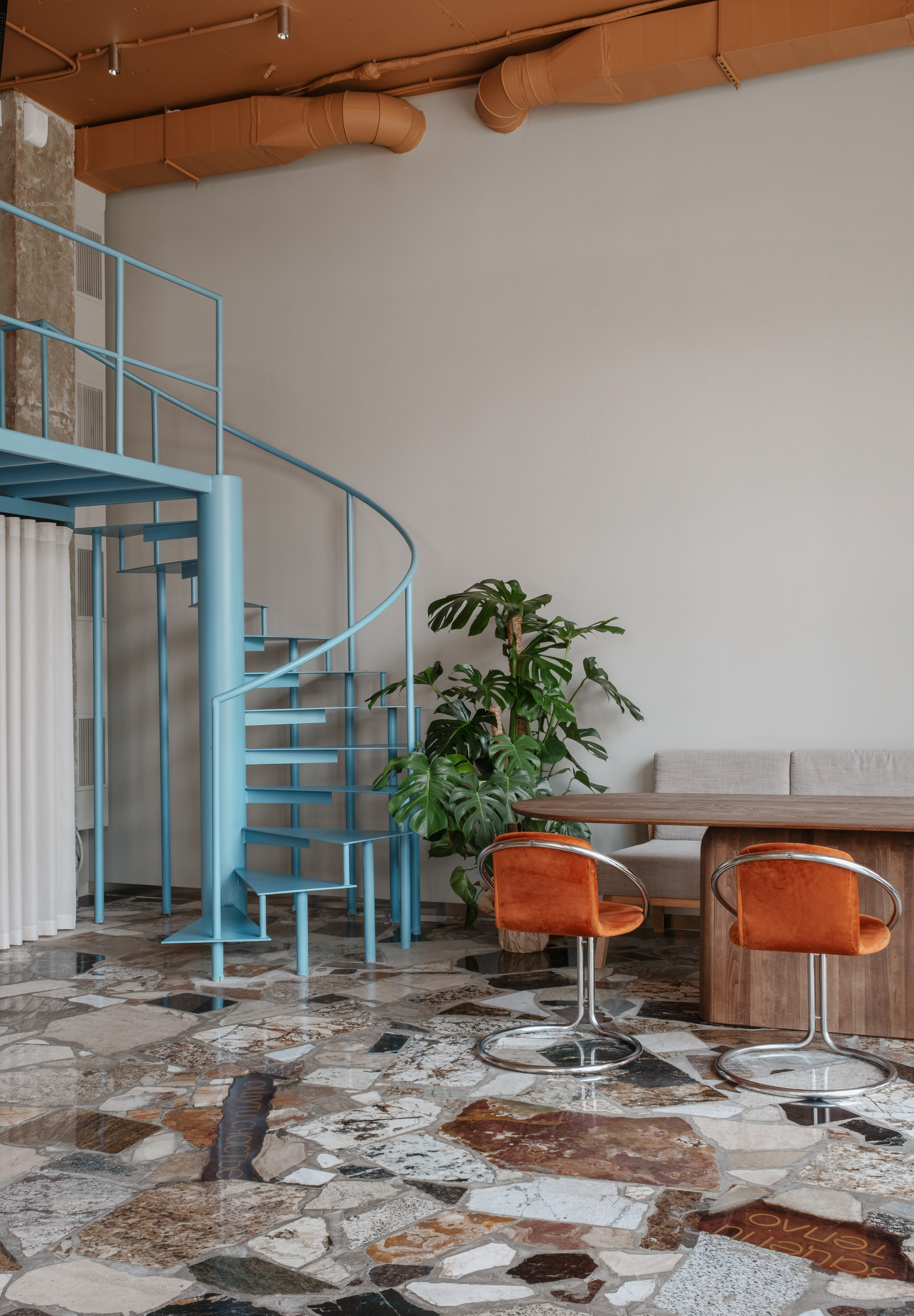 Zatsepi Coffee by Sogret Buro. Ekaterina Symidi. Interior Photographer