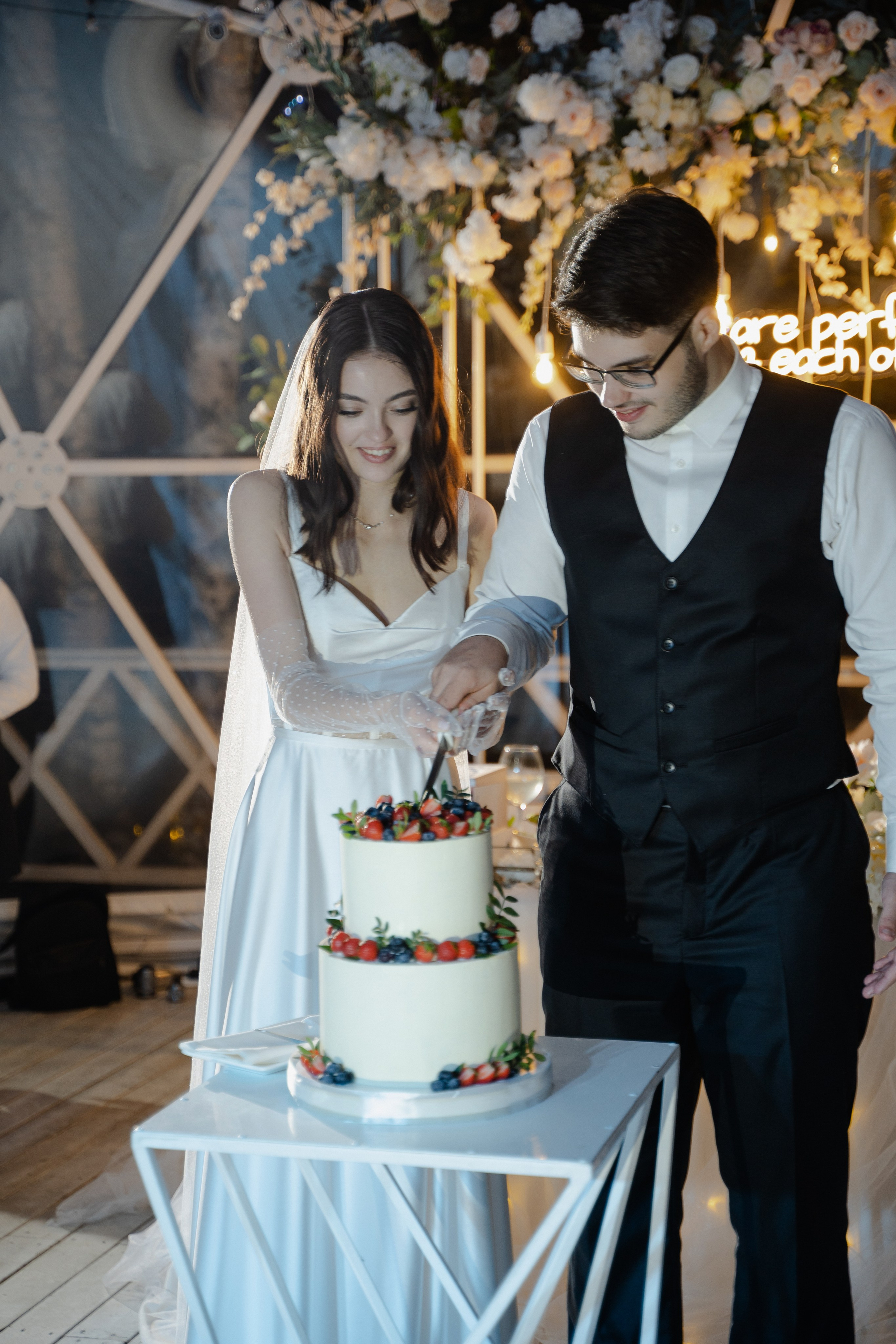 Ксения и Василий. Хвоя. Фотограф Аля Овчарова