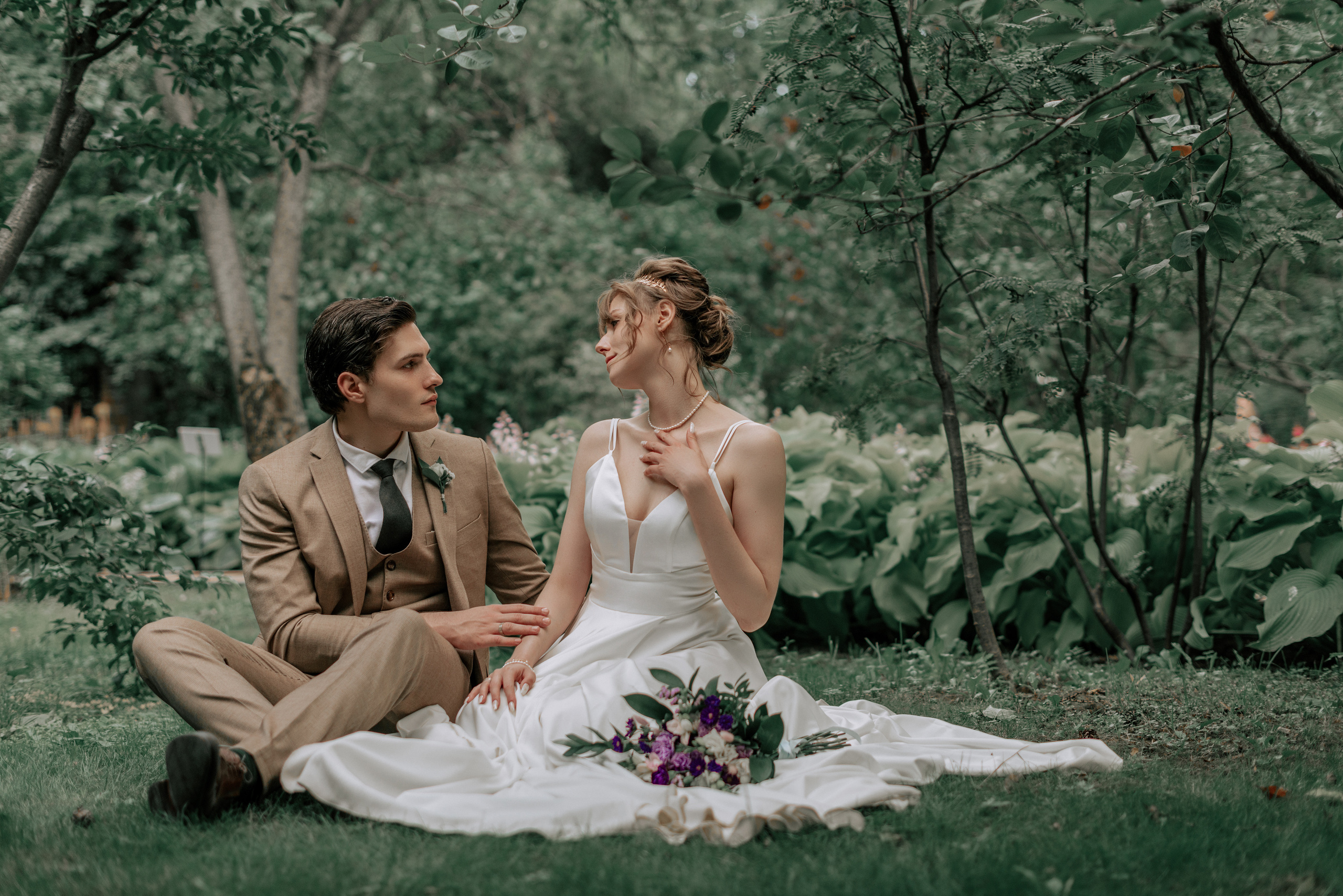 Красивые свадебные фото в Аптекарском огороде