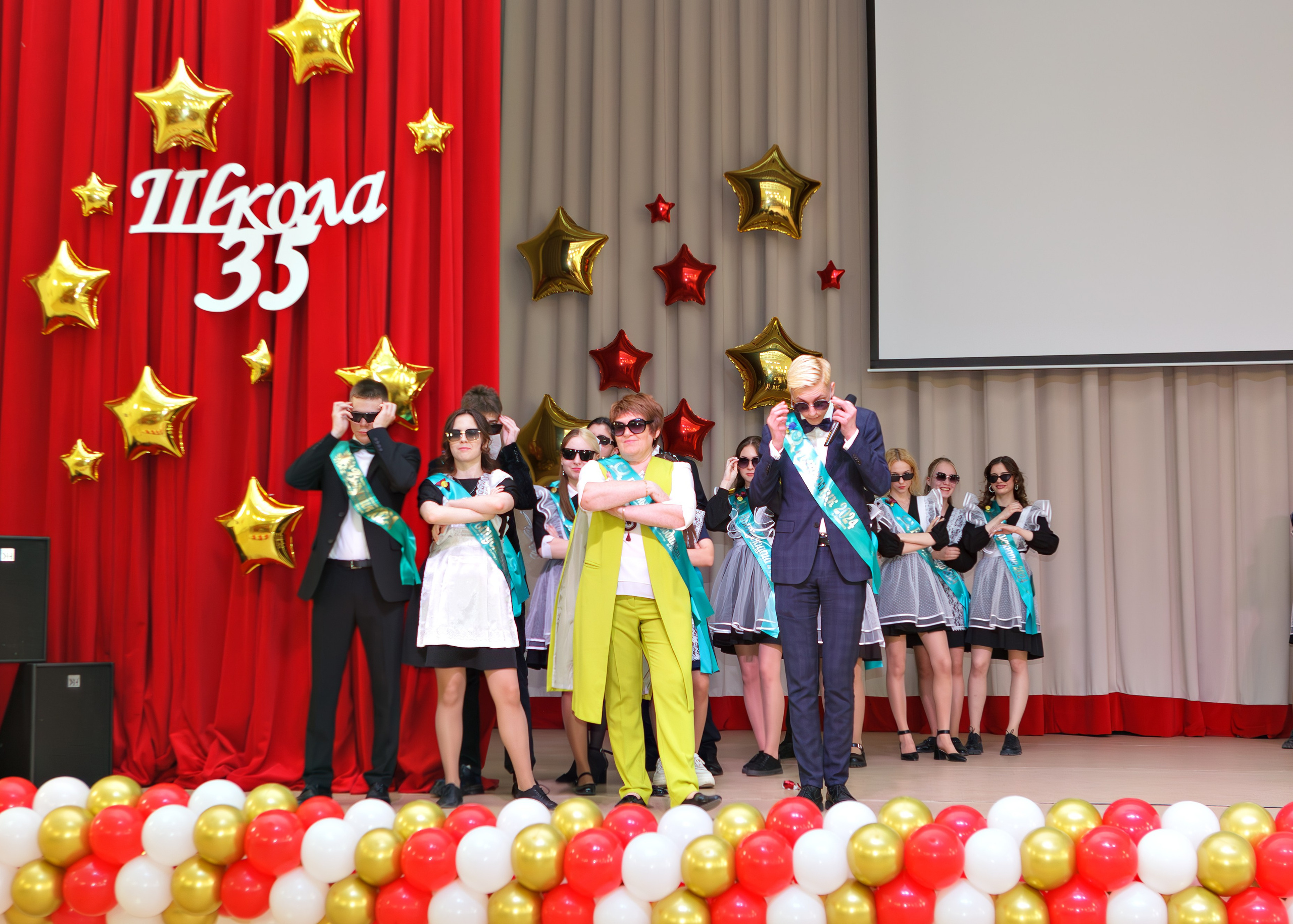 Гимназия № 7, г. Подольск, Последний звонок, 11 класс. Выпускные альбомы и школьный фотограф в Подольске, Троицке, Щербинке, Москве и Московской области
