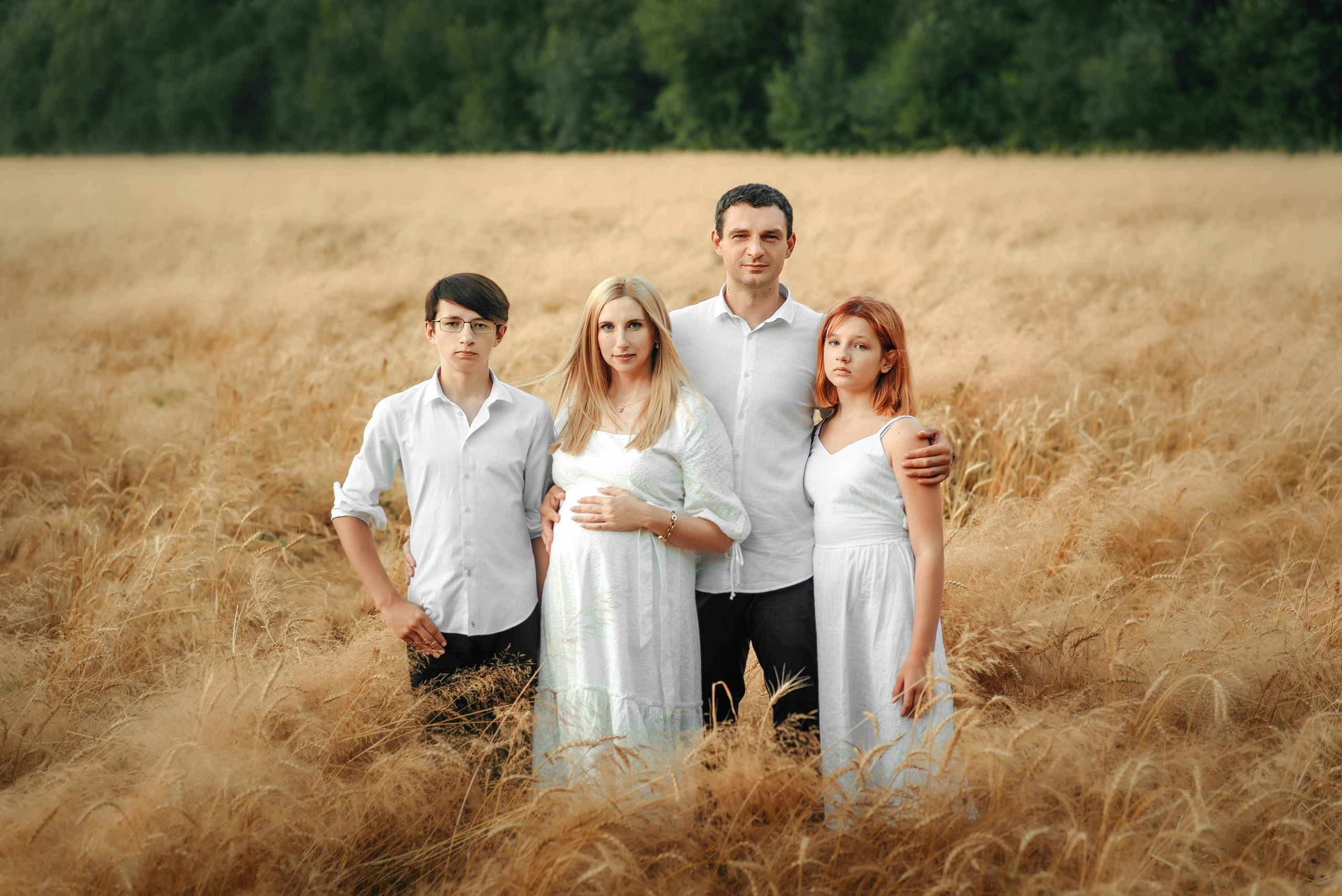 Пикник в пшеничном поле. Профессиональный фотограф в Рязани