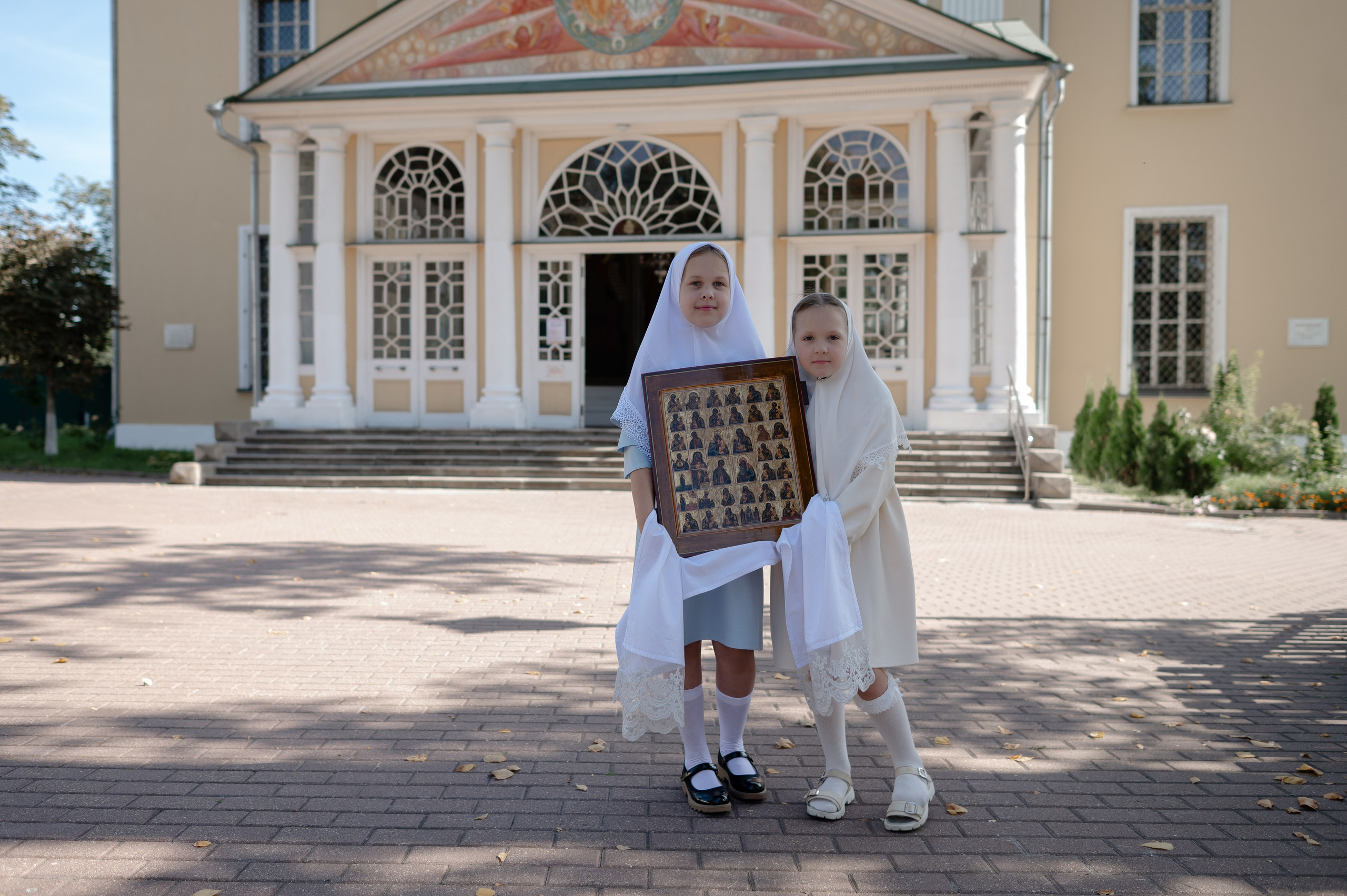 Илья & Эмилия (Москва, Покровский собор). Семейный и свадебный фотограф в Санкт-Петербурге Серафима Смирнова